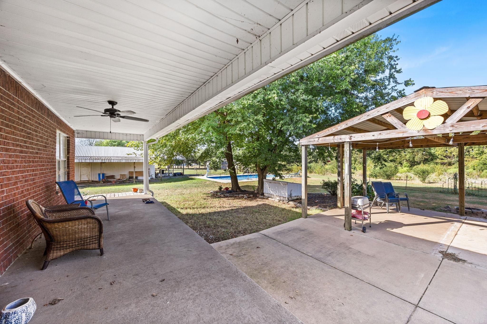 141 Pony Tail Lane Property Photo 14