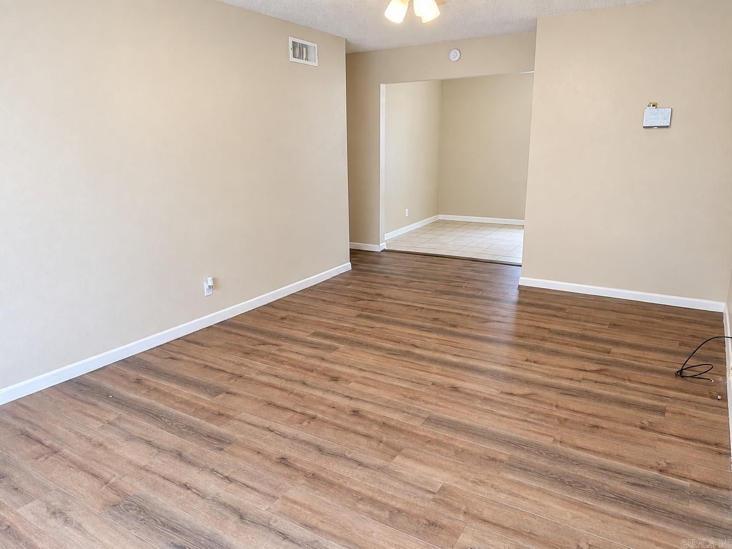 212 Cherry Property Photo 4