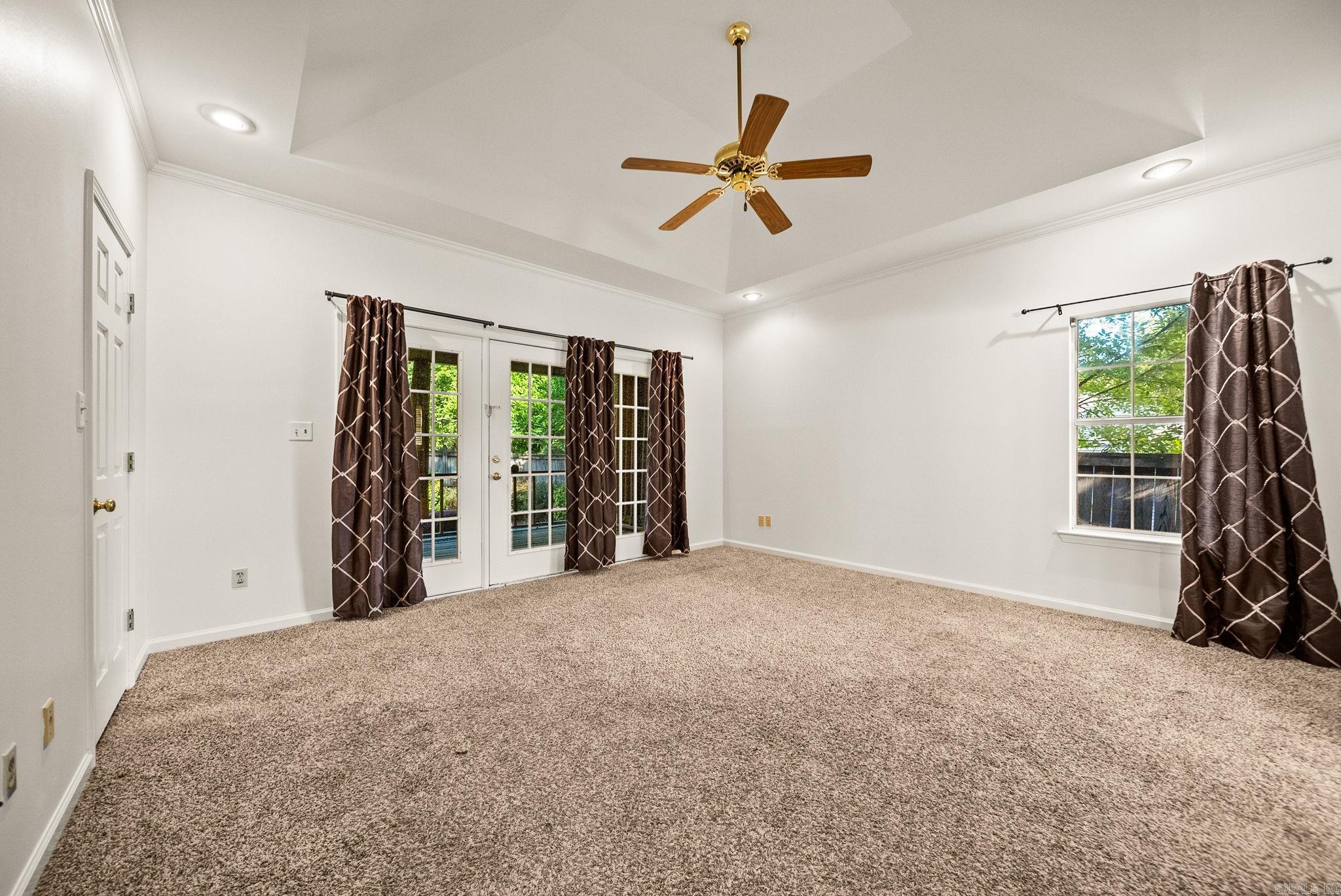 6000 Longwood Property Photo 19