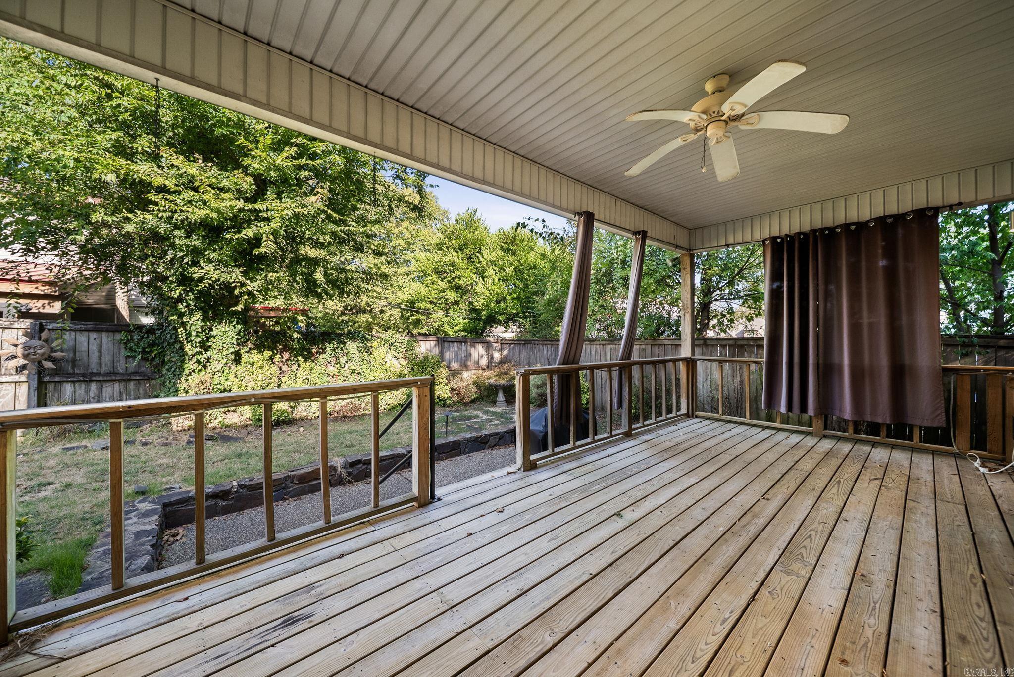 6000 Longwood Property Photo 33