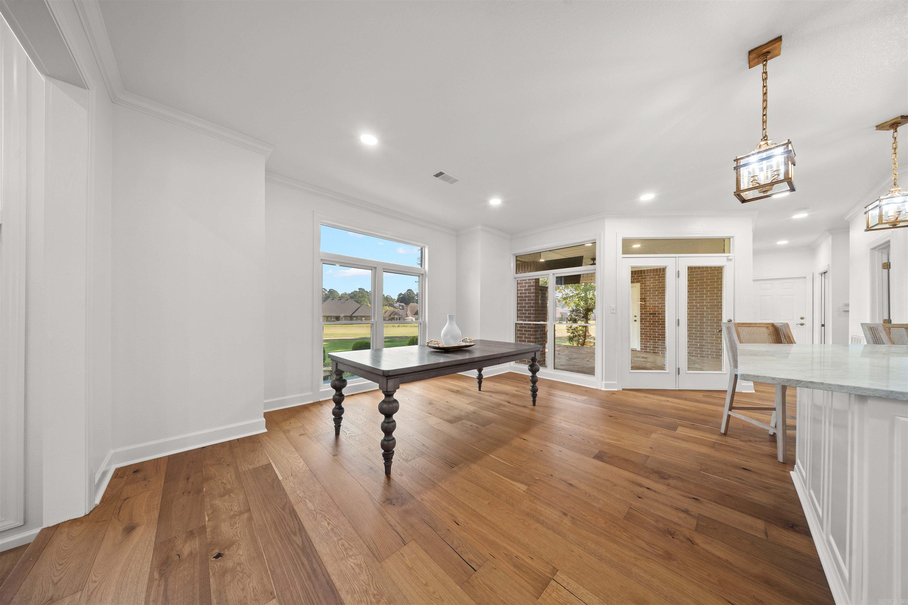5006 Colonial Court Property Photo 13
