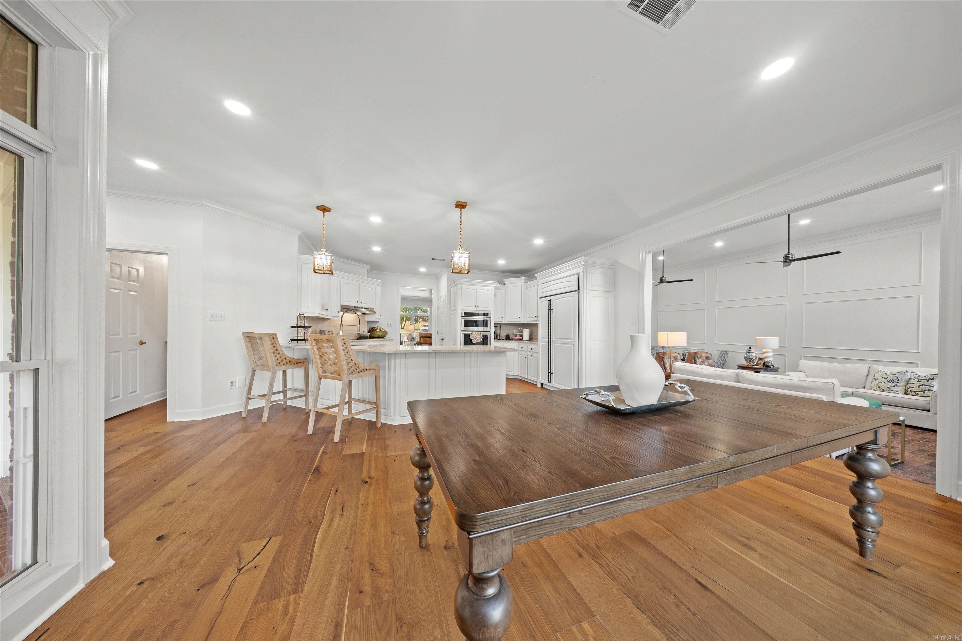 5006 Colonial Court Property Photo 14