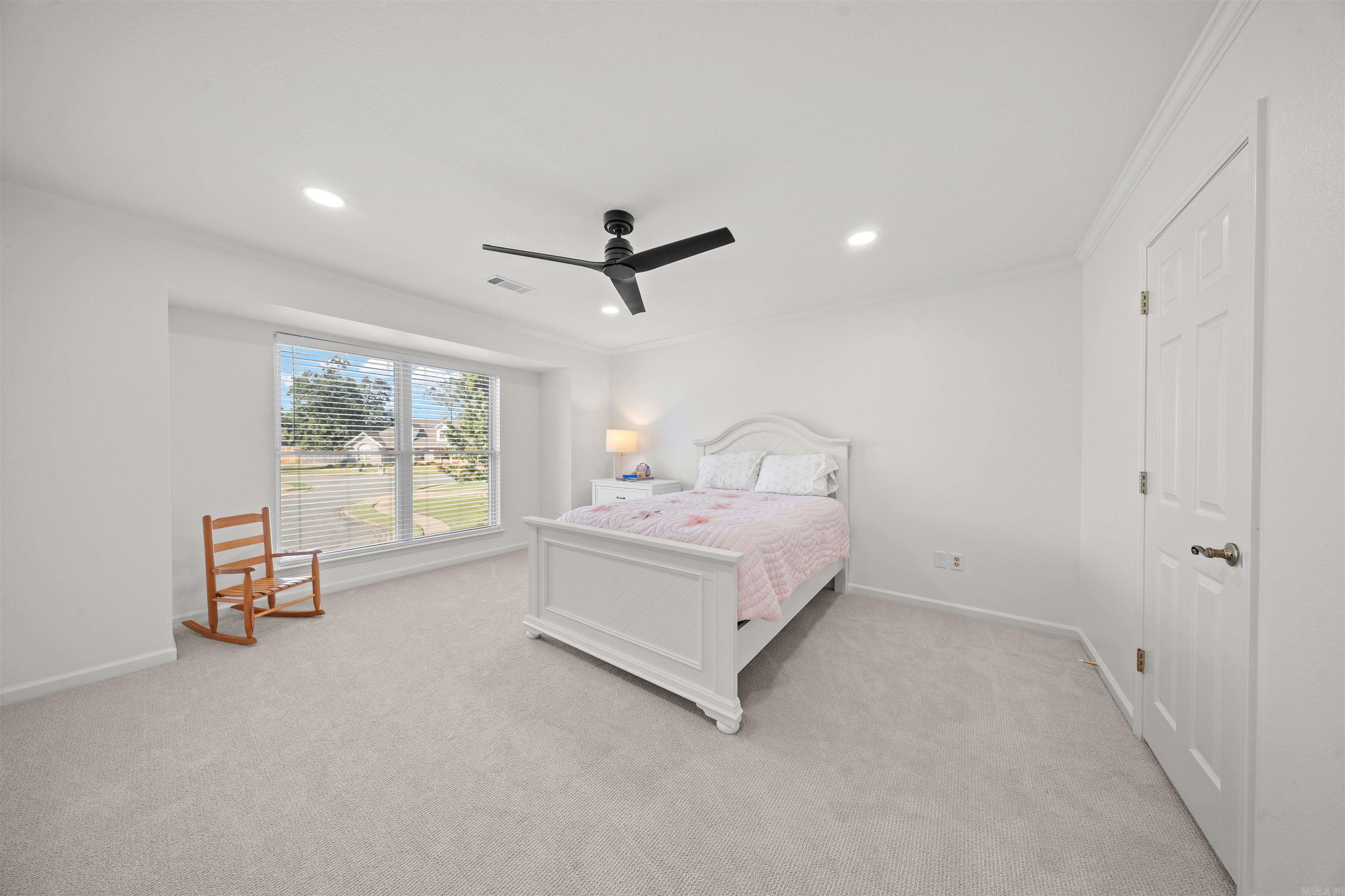 5006 Colonial Court Property Photo 49