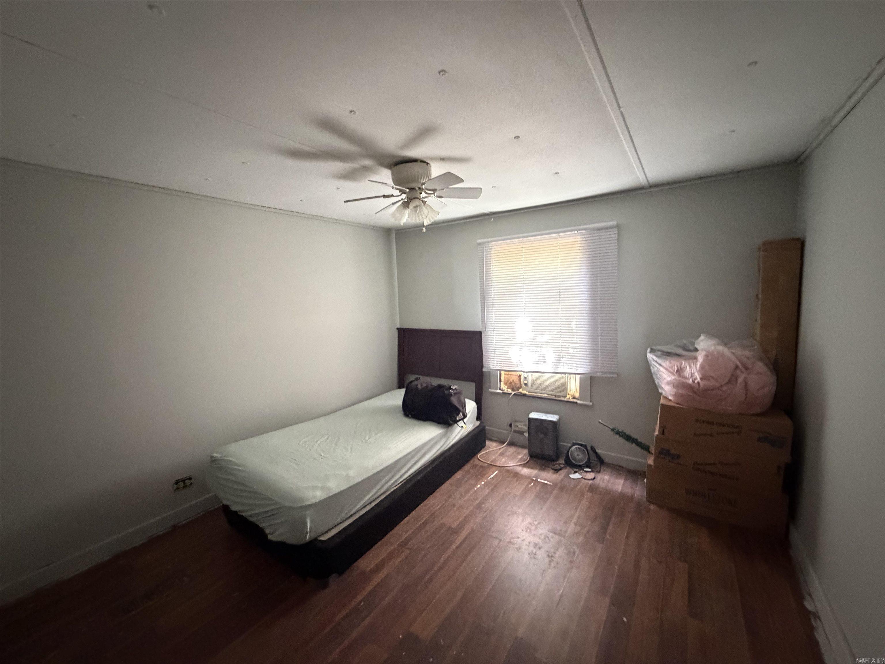 9611 Goodfellow Property Photo 8