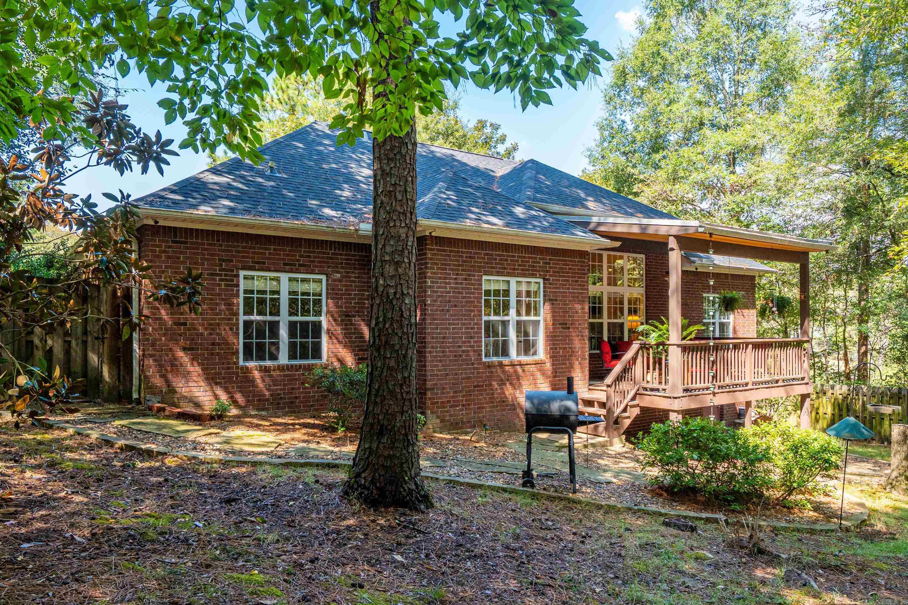 105 Covington Right Property Photo 36