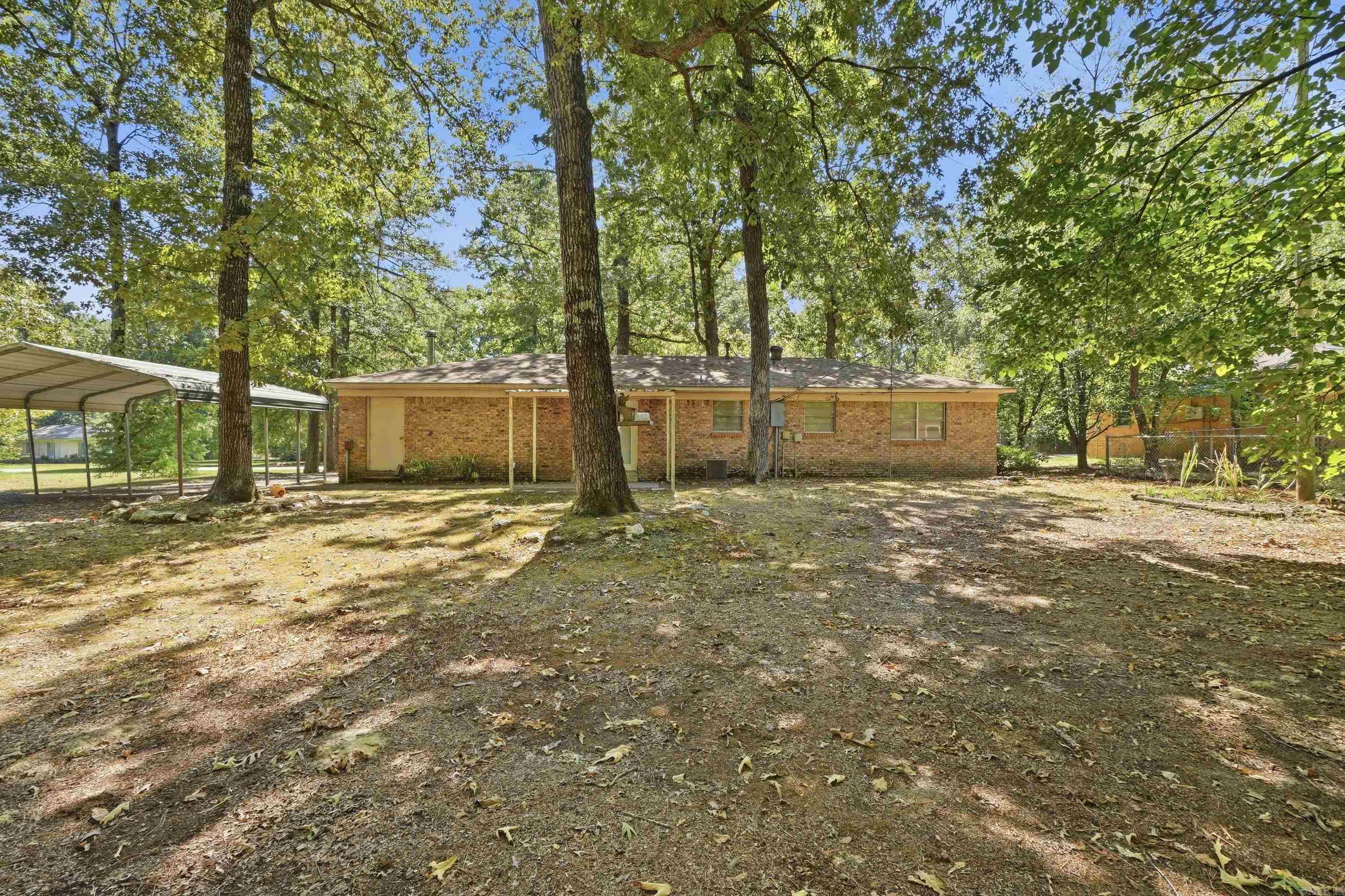 11408 Donnie Drive Property Photo 2
