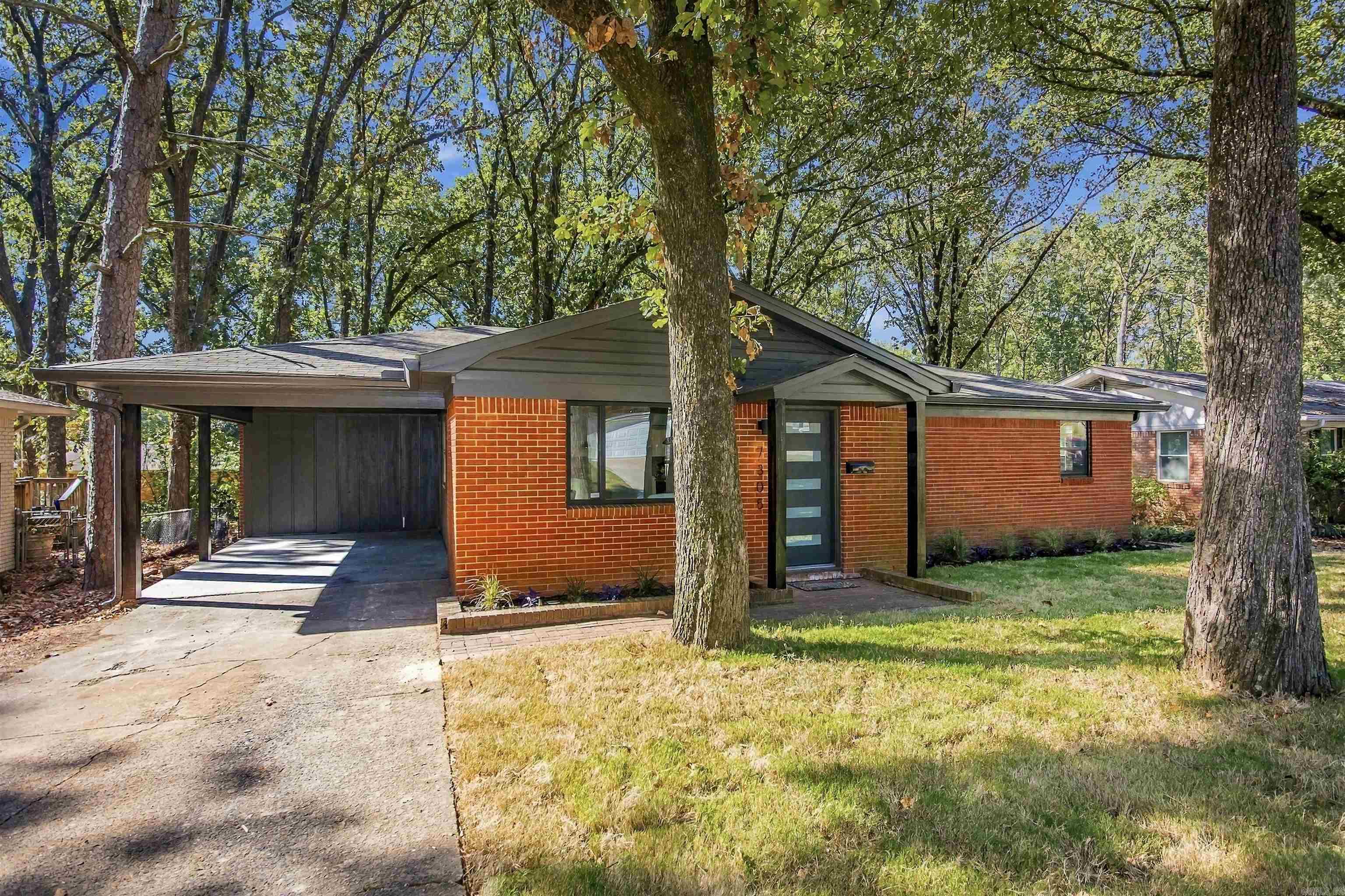 7305 L Street Property Photo 1