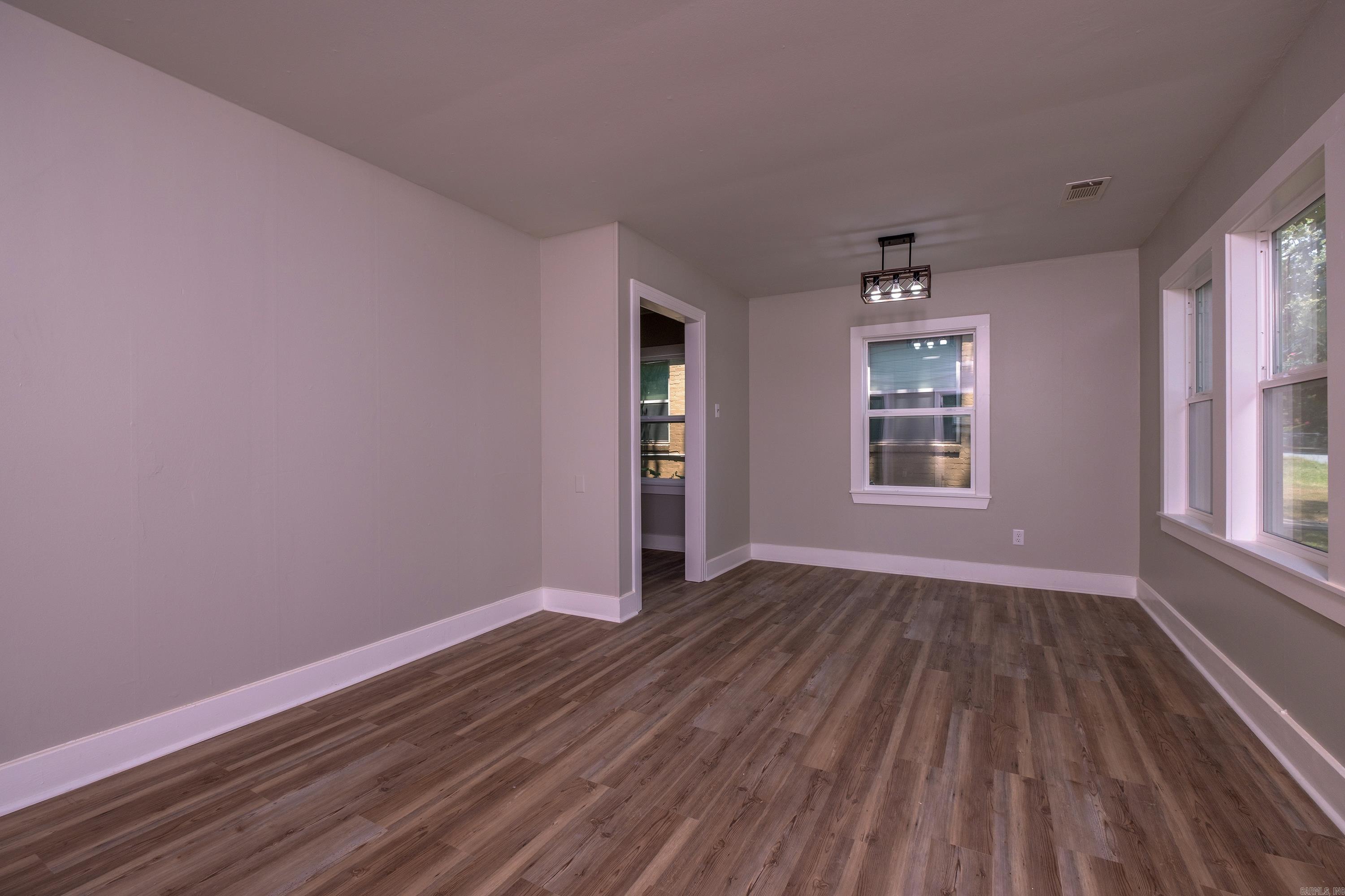 1620 S Harrison Property Photo 3