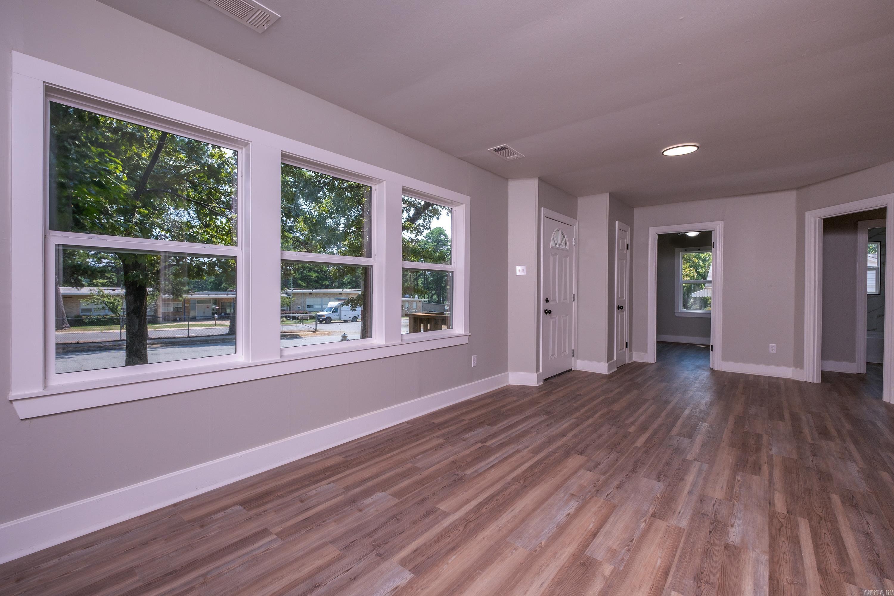 1620 S Harrison Property Photo 4
