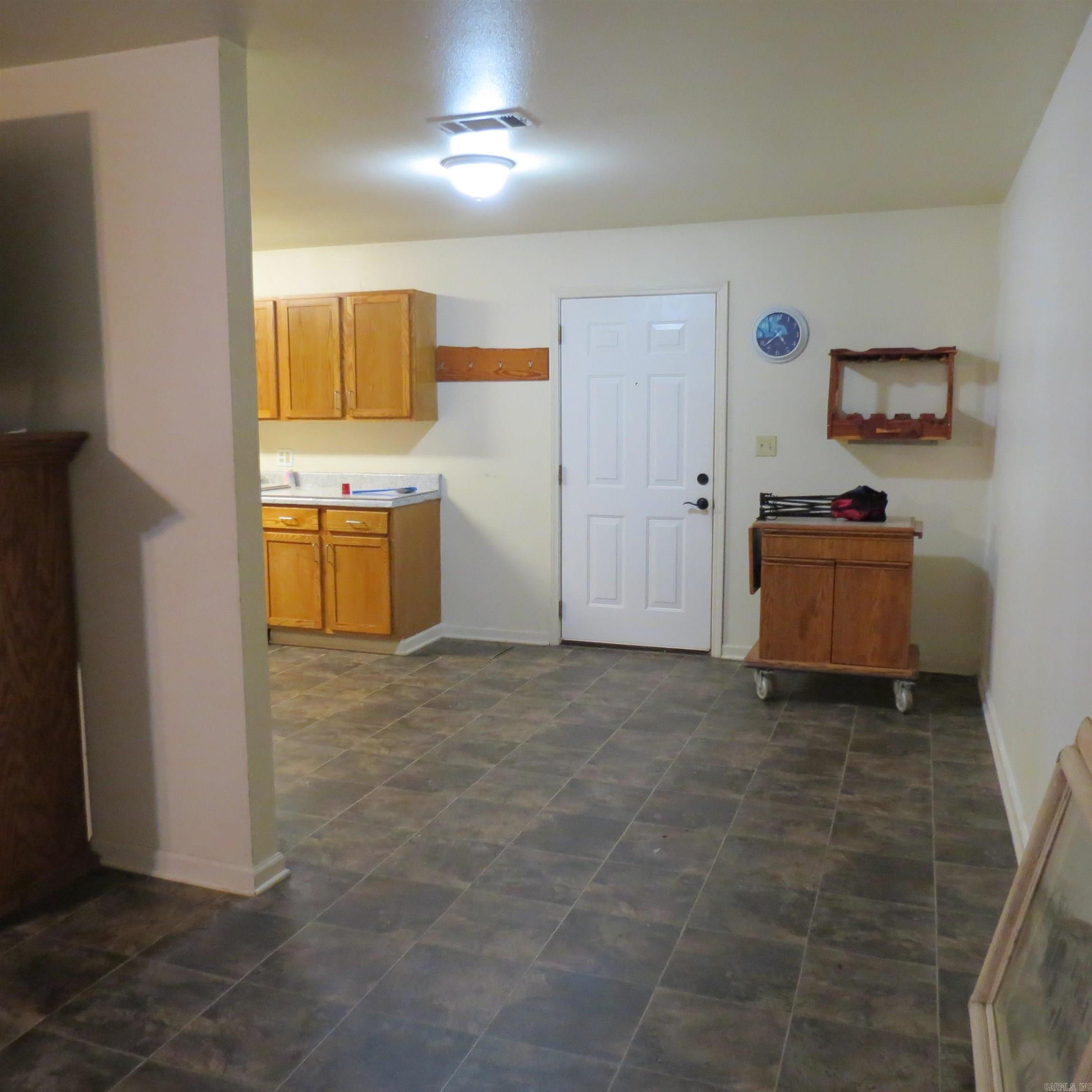 770 S Highway 35 Property Photo 10