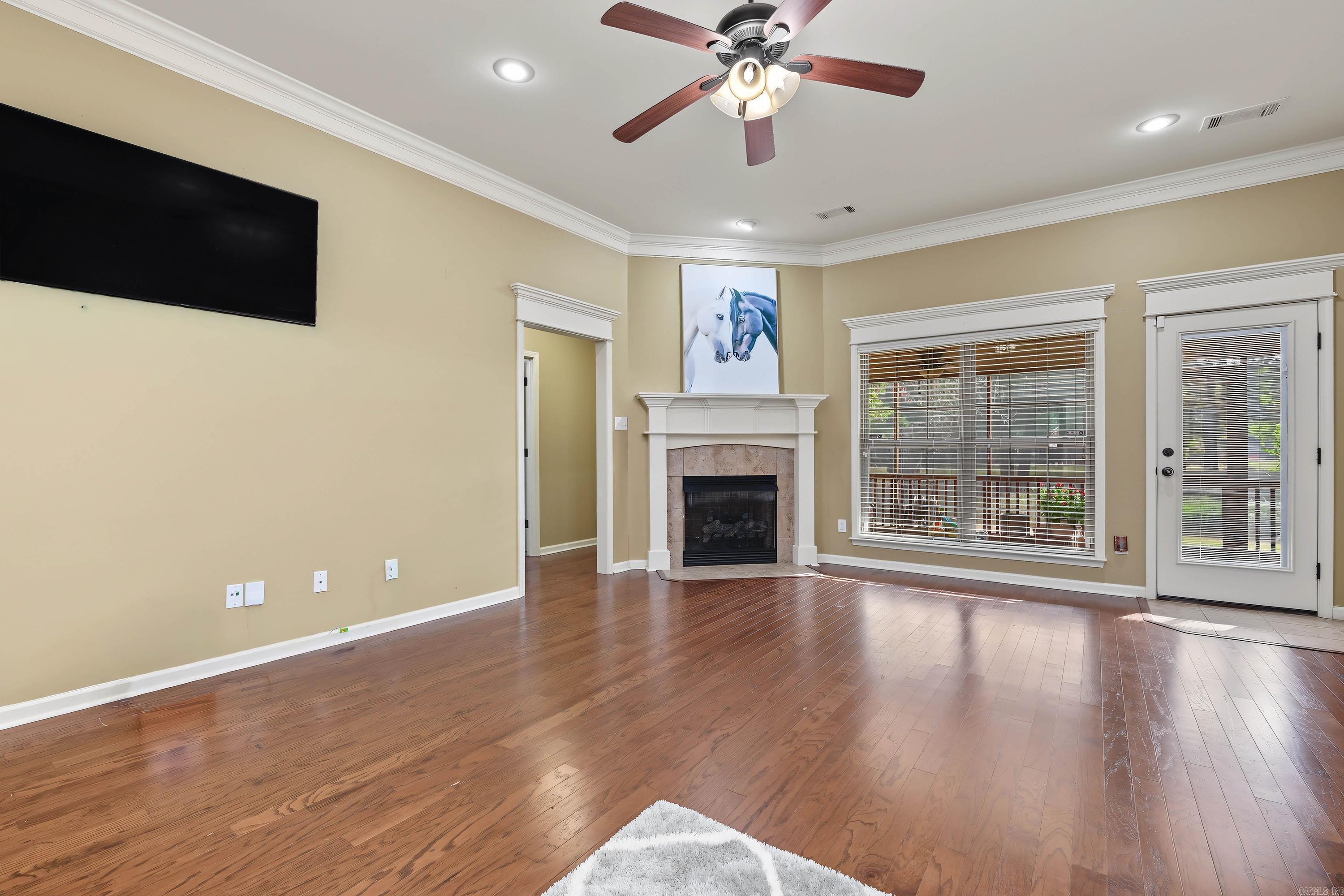 5312 Charles Court Property Photo 5