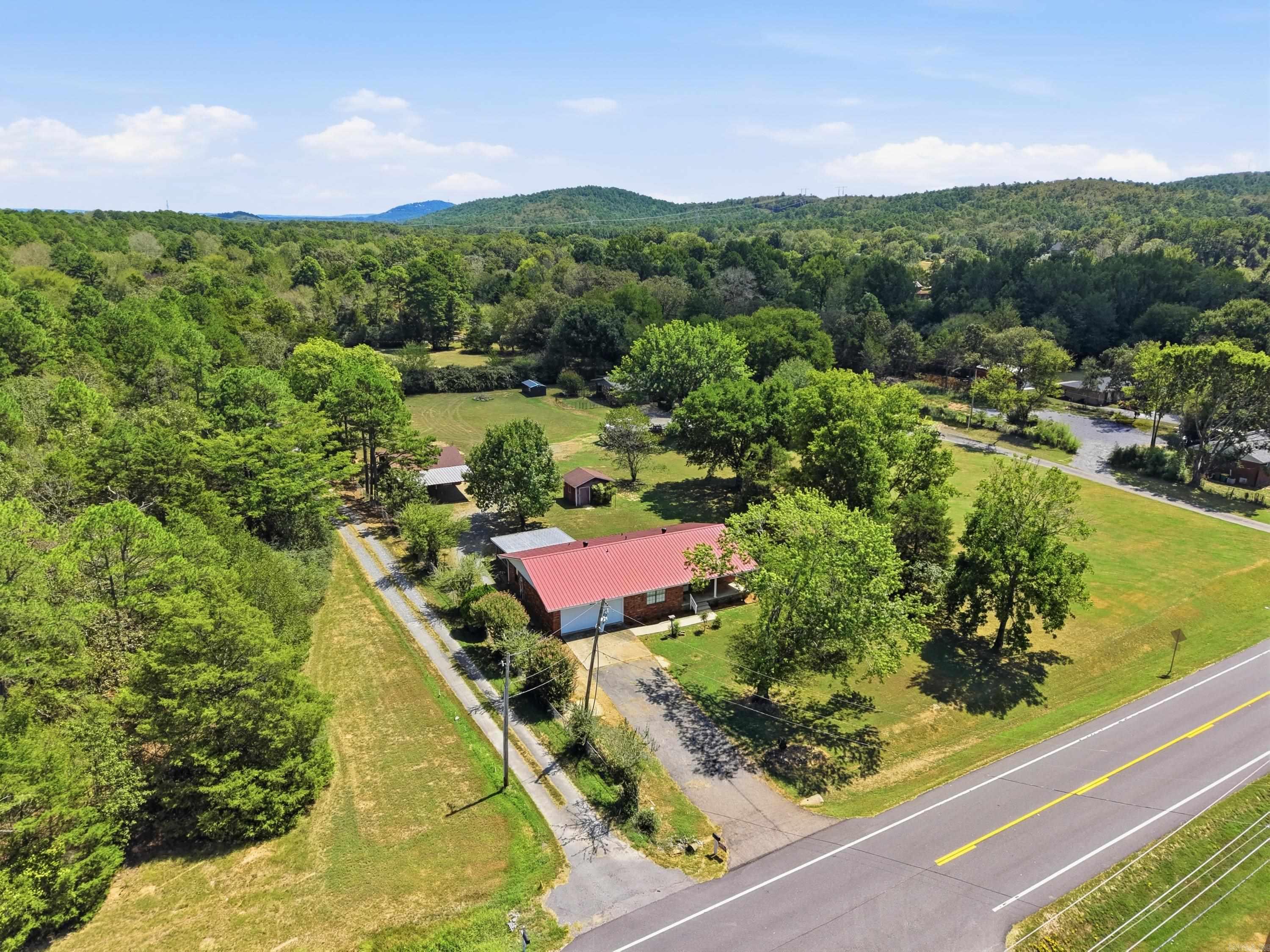8024 Hwy 300 Property Photo 3