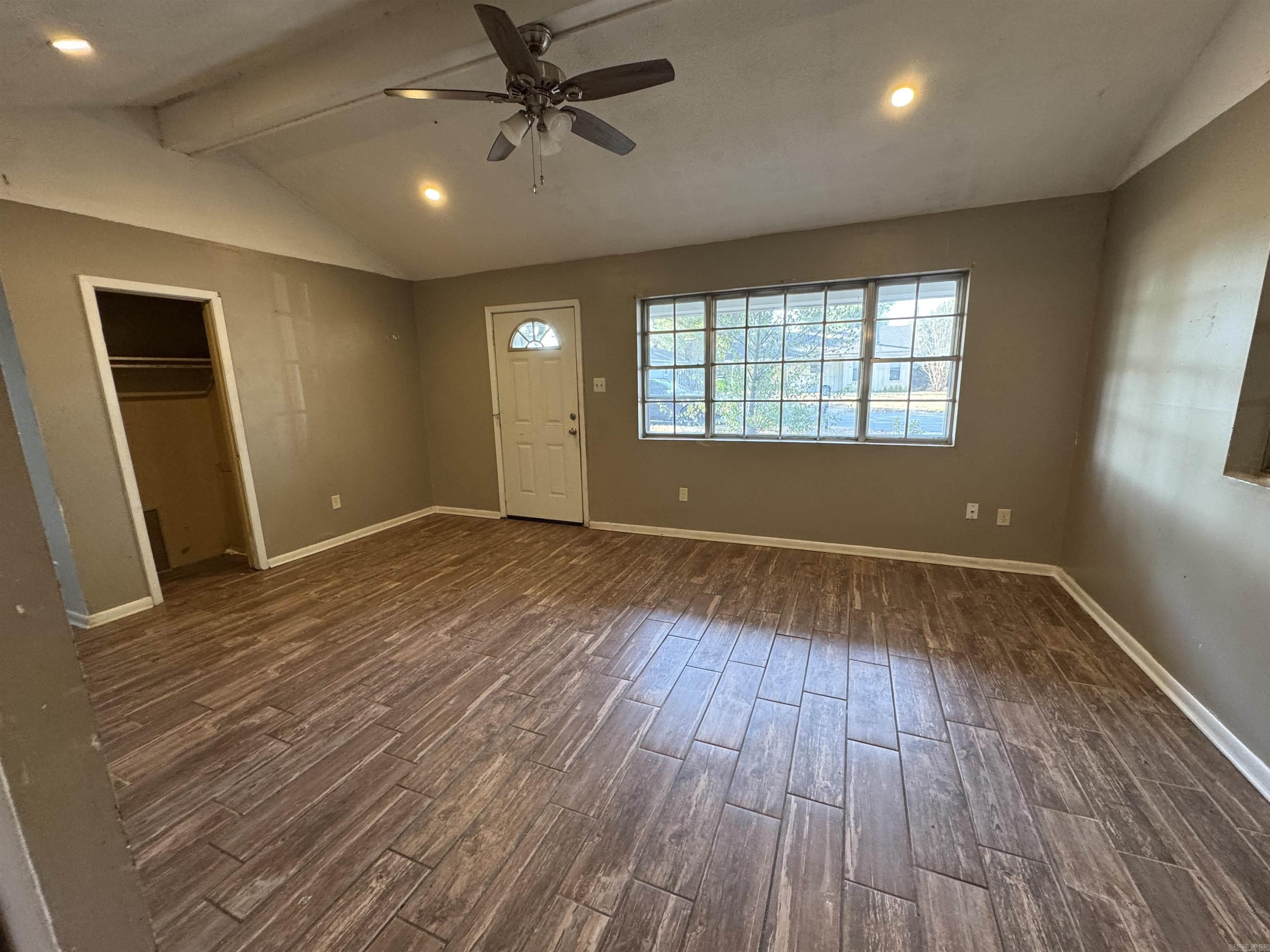 204 Truman Street Property Photo 2