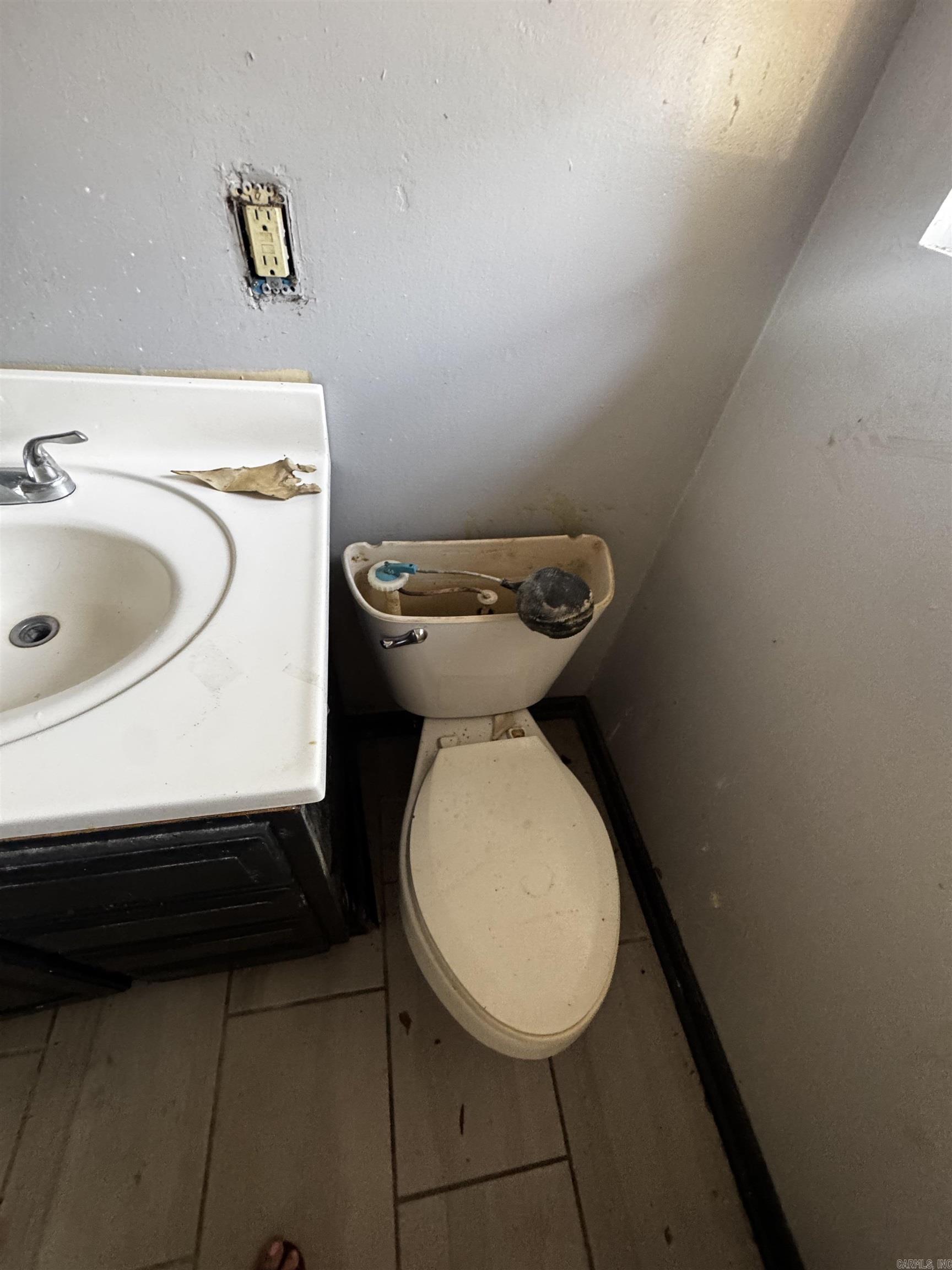 204 Truman Street Property Photo 6