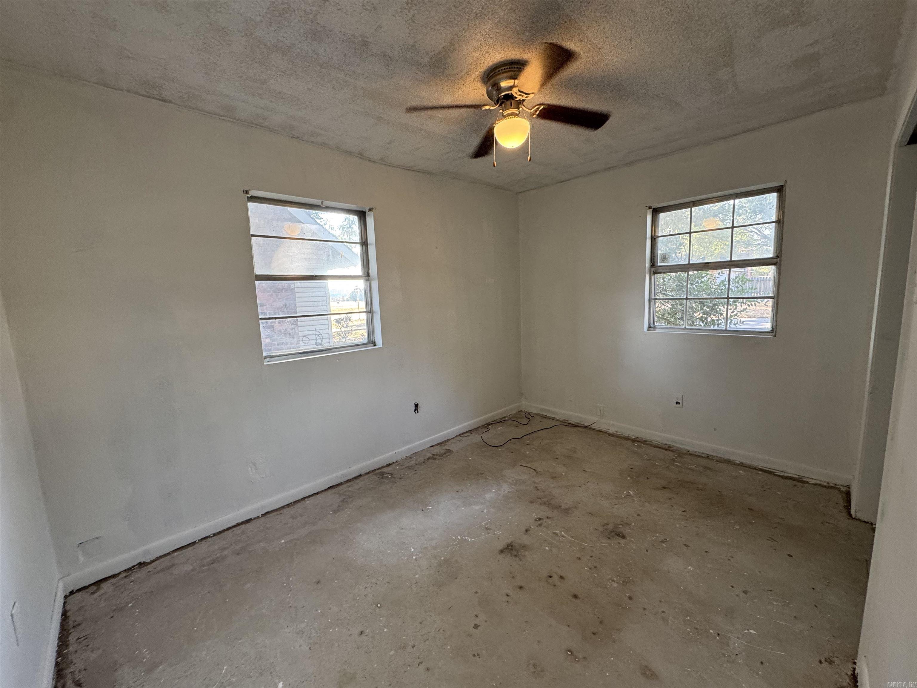 204 Truman Street Property Photo 5