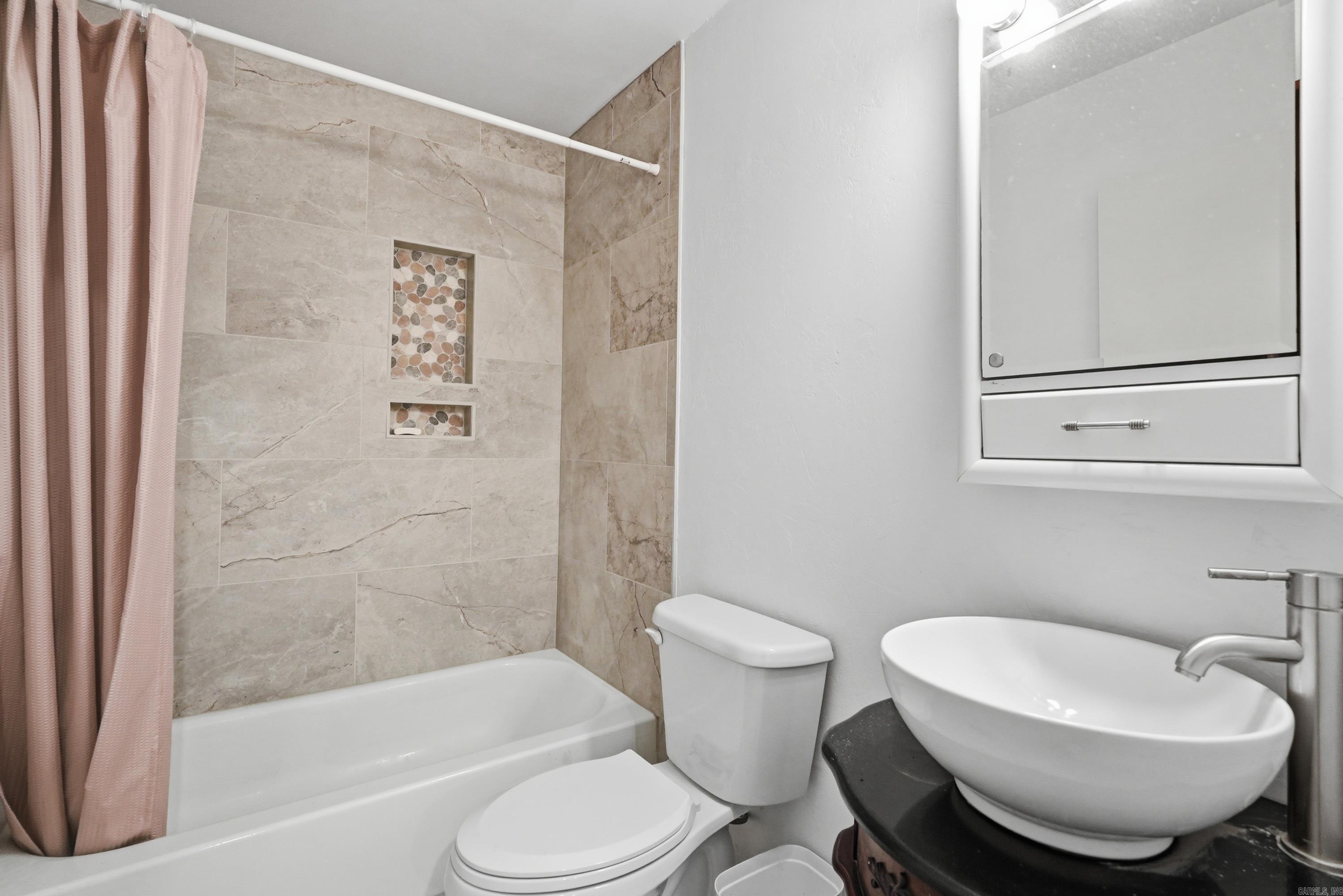 107 Crossbow Place Property Photo 28