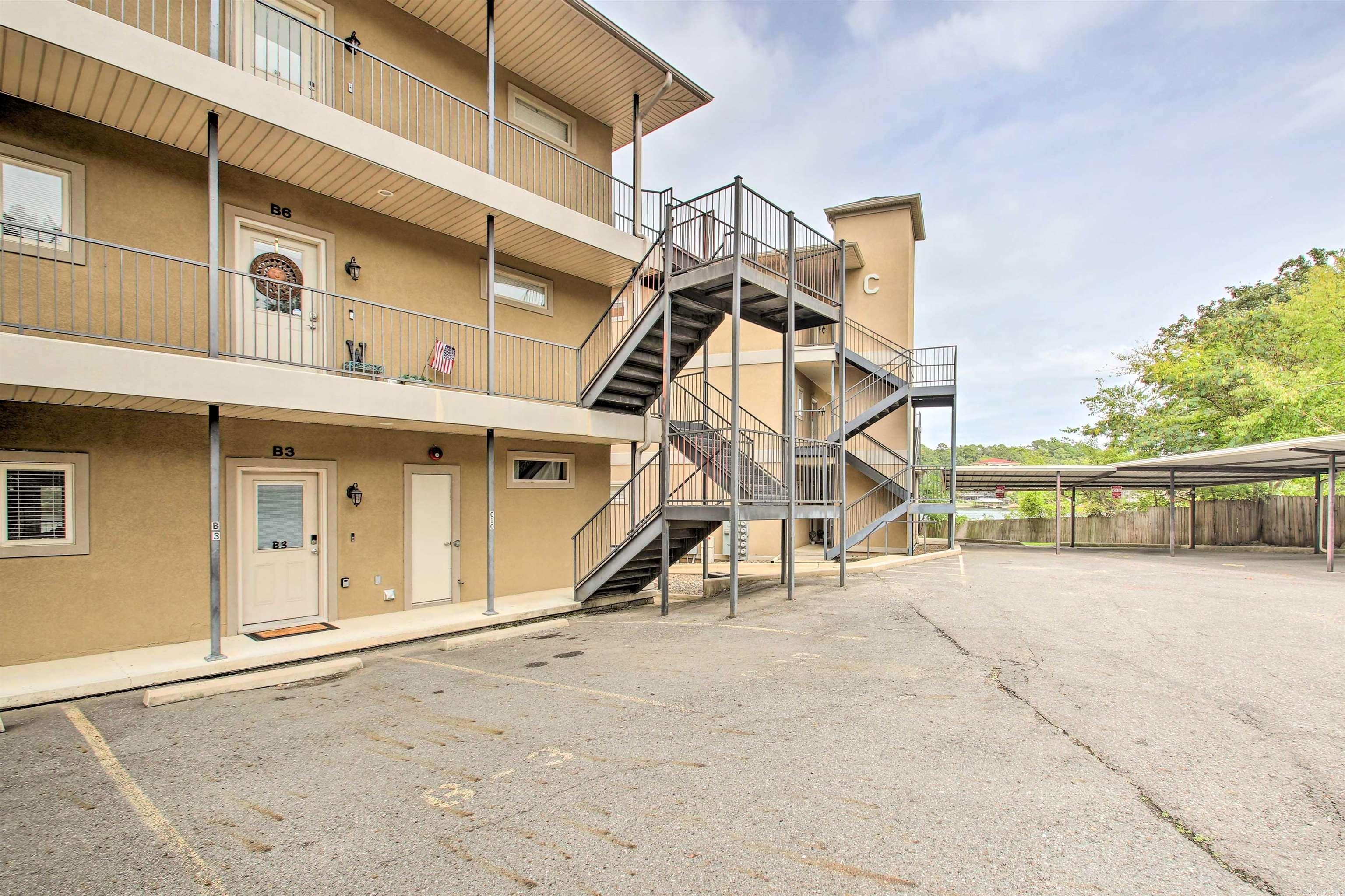 117 Lookout Pt Apt B3 Property Photo 2