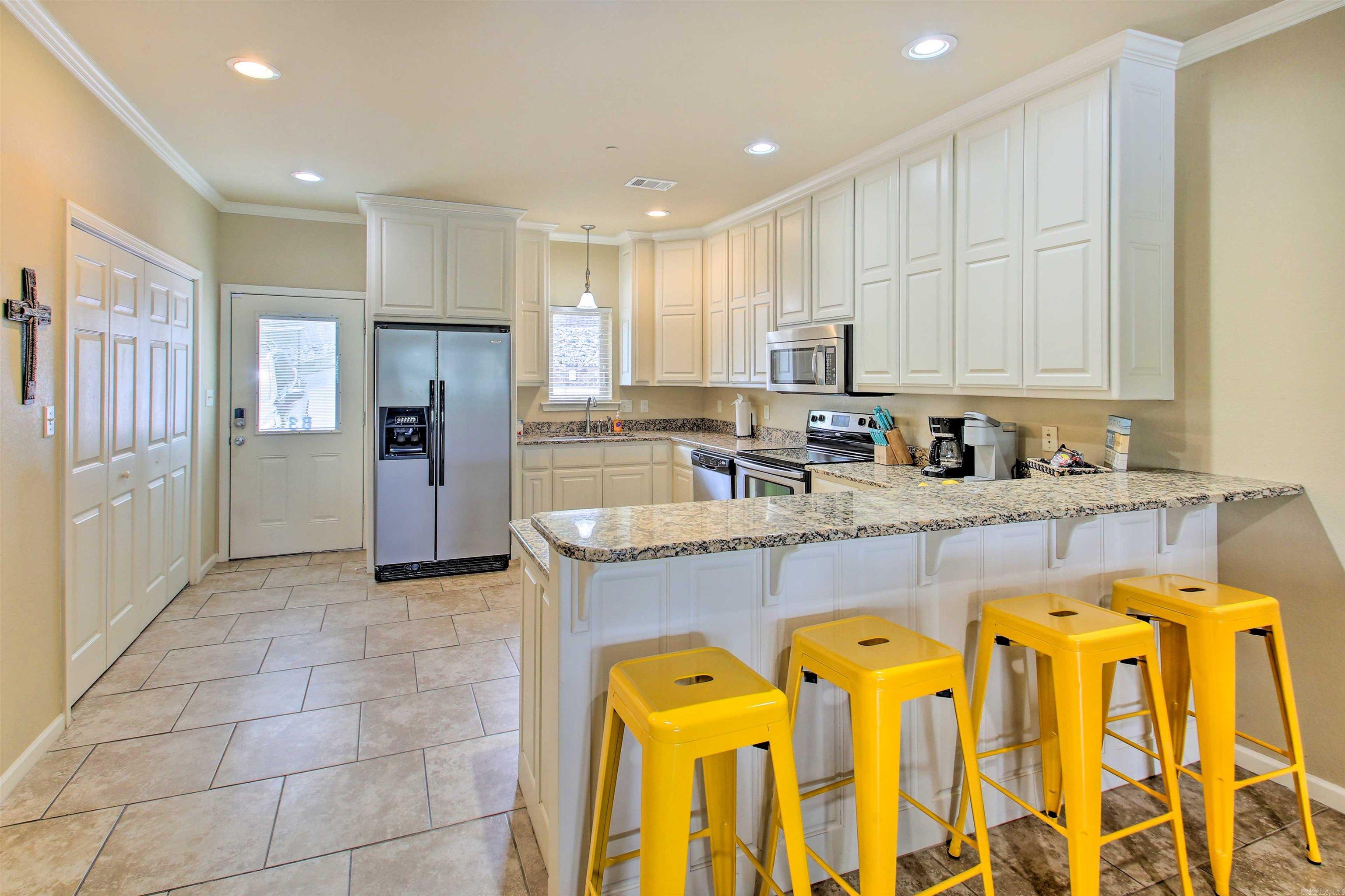 117 Lookout Pt Apt B3 Property Photo 5