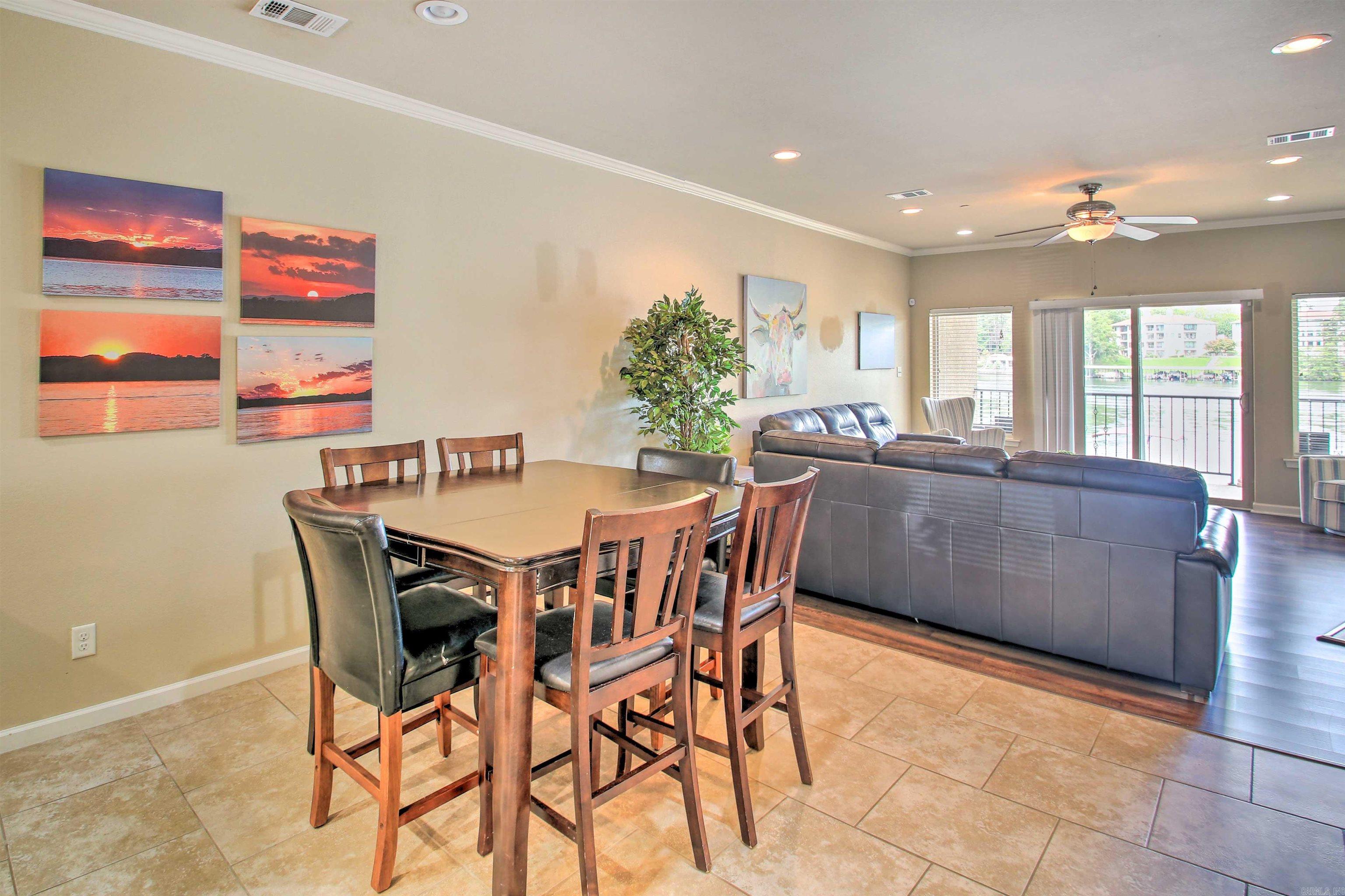 117 Lookout Pt Apt B3 Property Photo 6