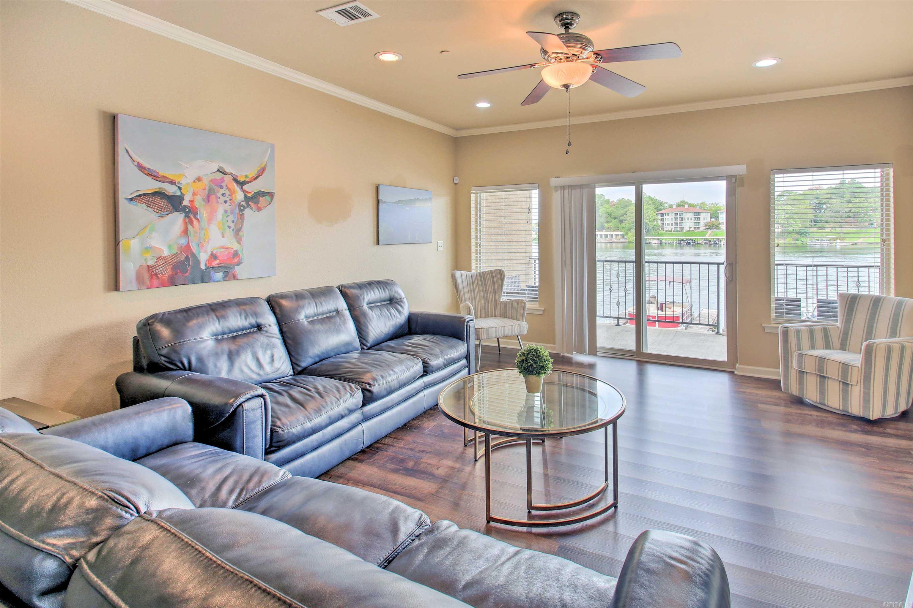 117 Lookout Pt Apt B3 Property Photo 9