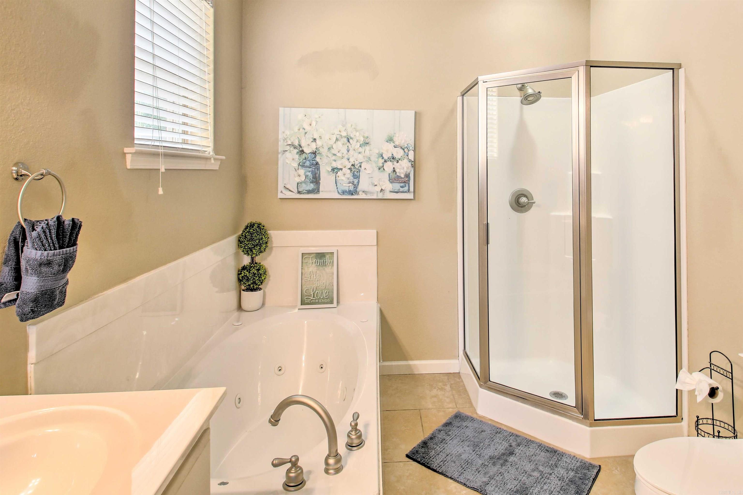 117 Lookout Pt Apt B3 Property Photo 15