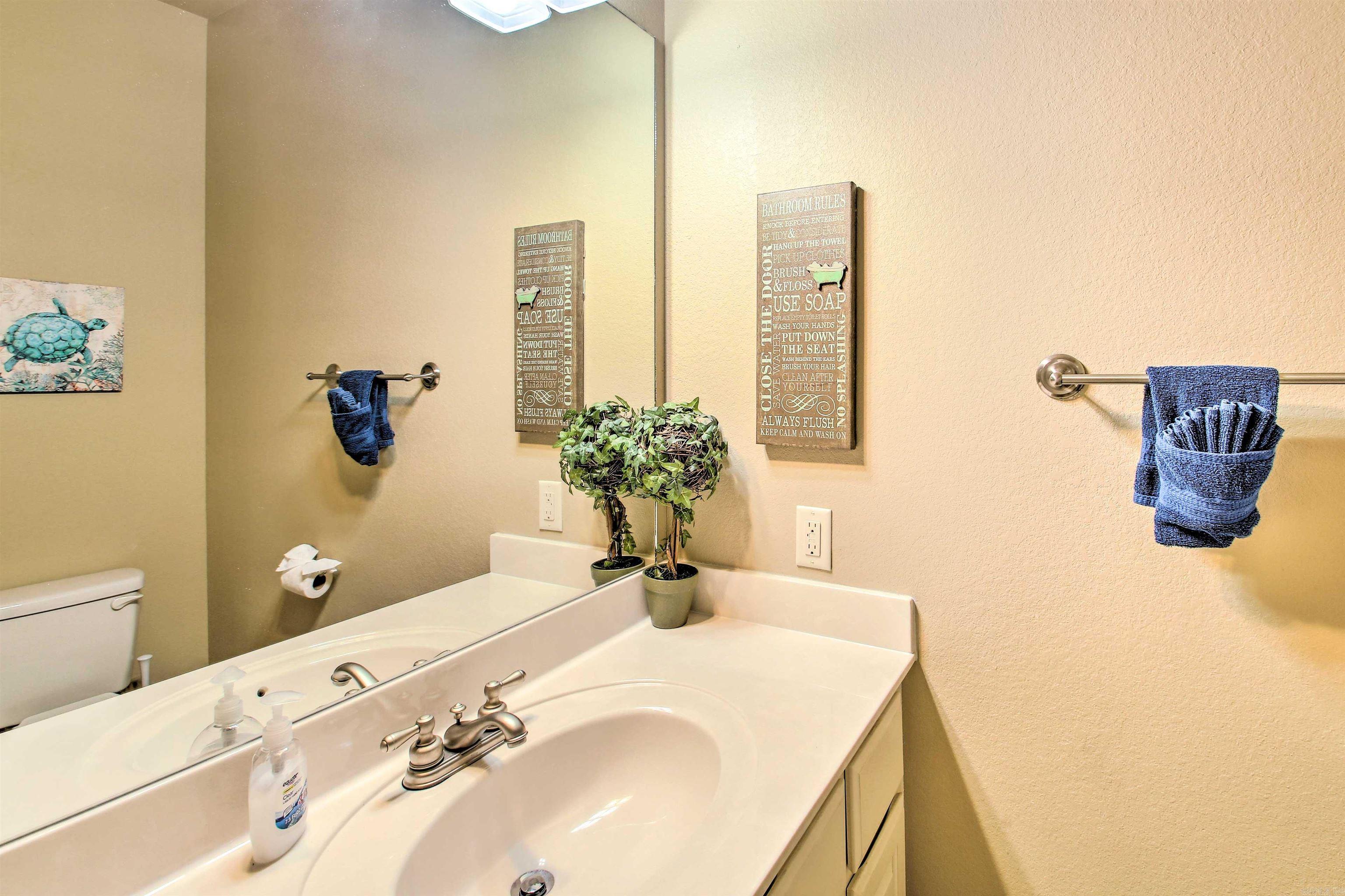 117 Lookout Pt Apt B3 Property Photo 17