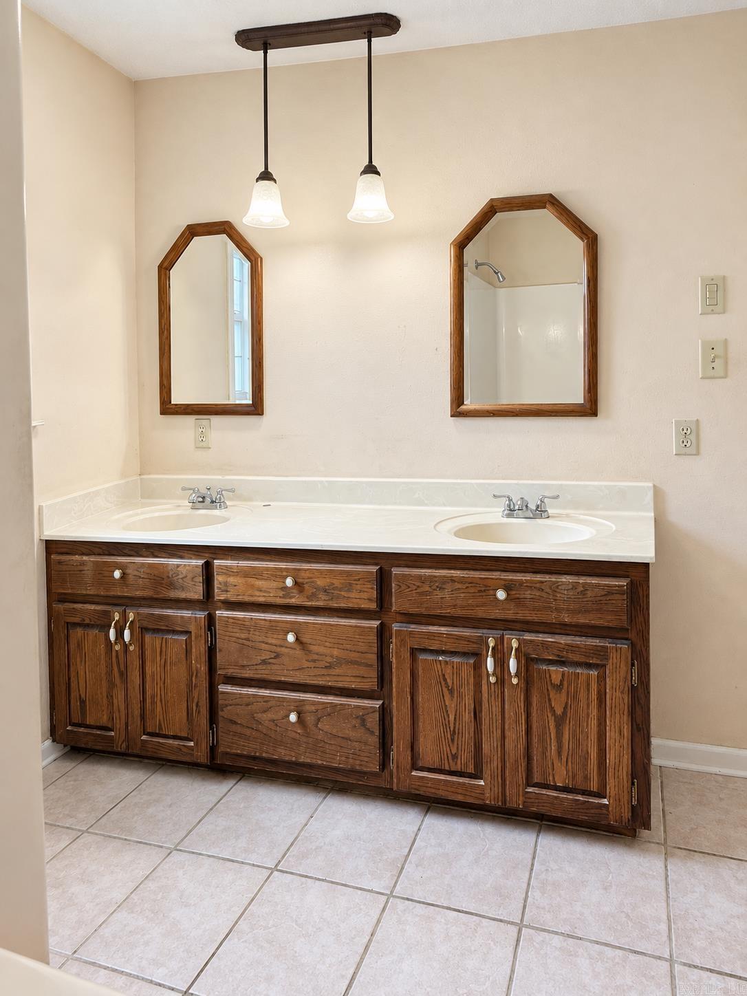 11307 Samples Rd Property Photo 15
