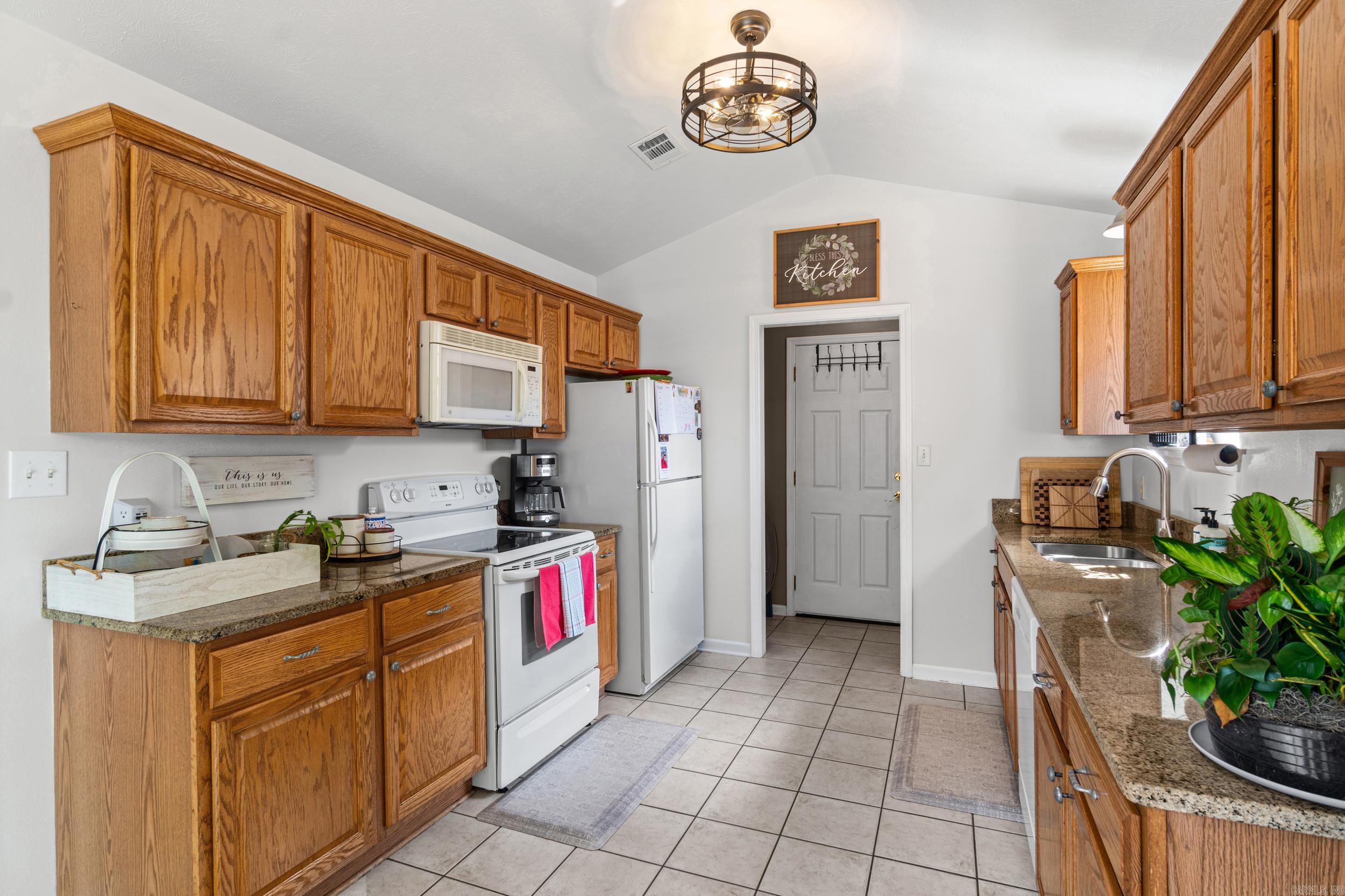 1602 Roes Ridge Property Photo 8