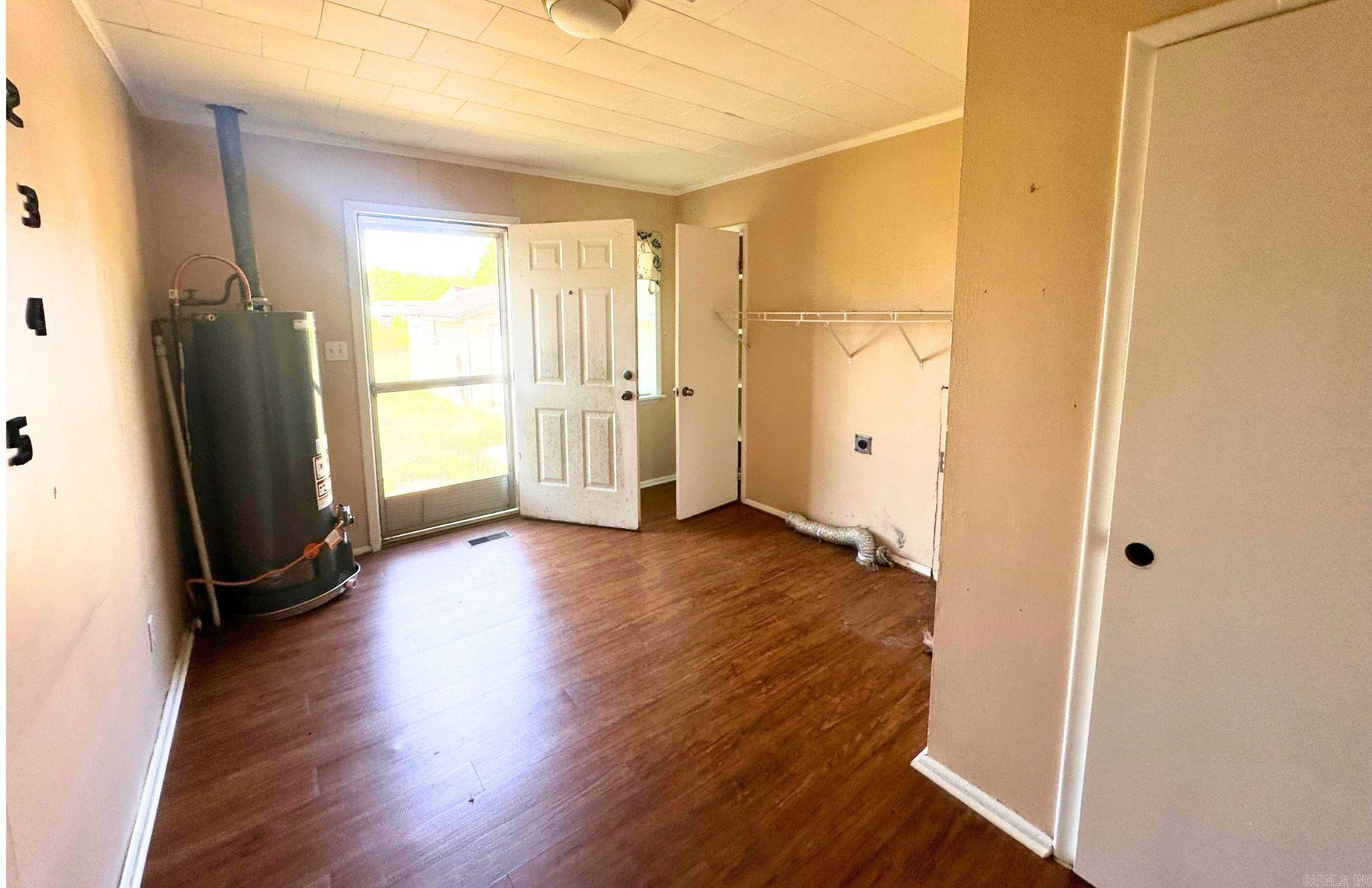208 Trailwood Drive Property Photo 11