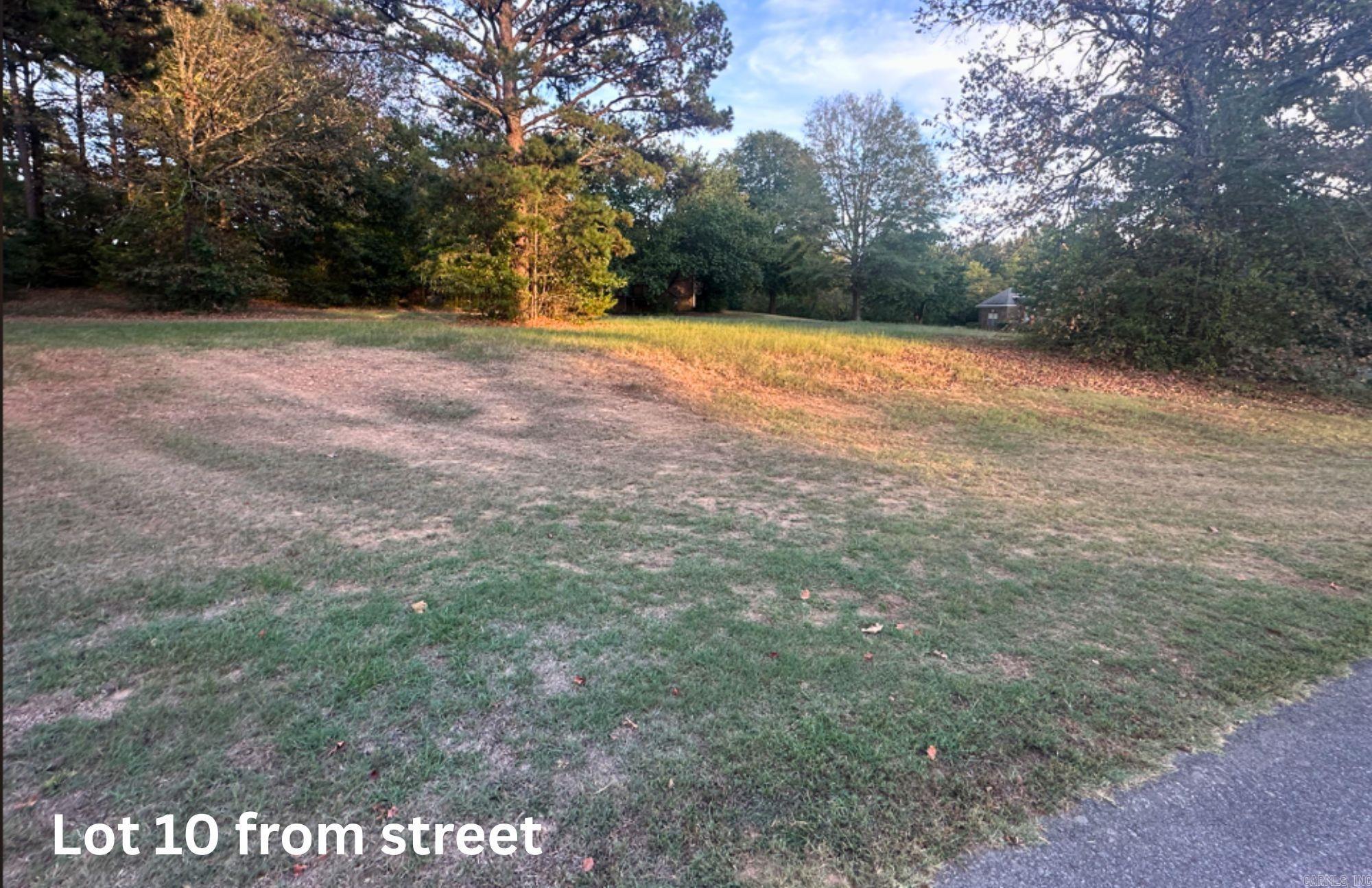 612 Edgewater Cove Property Photo 5