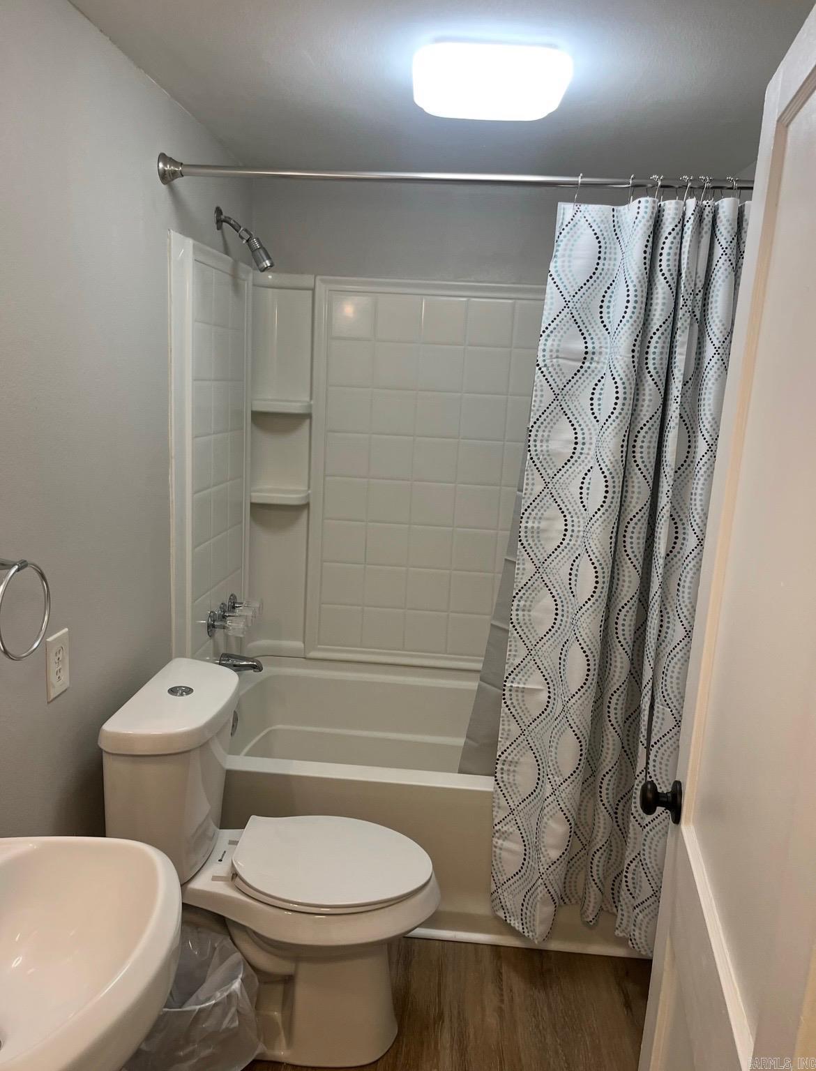 5008 Allen Street Property Photo 9