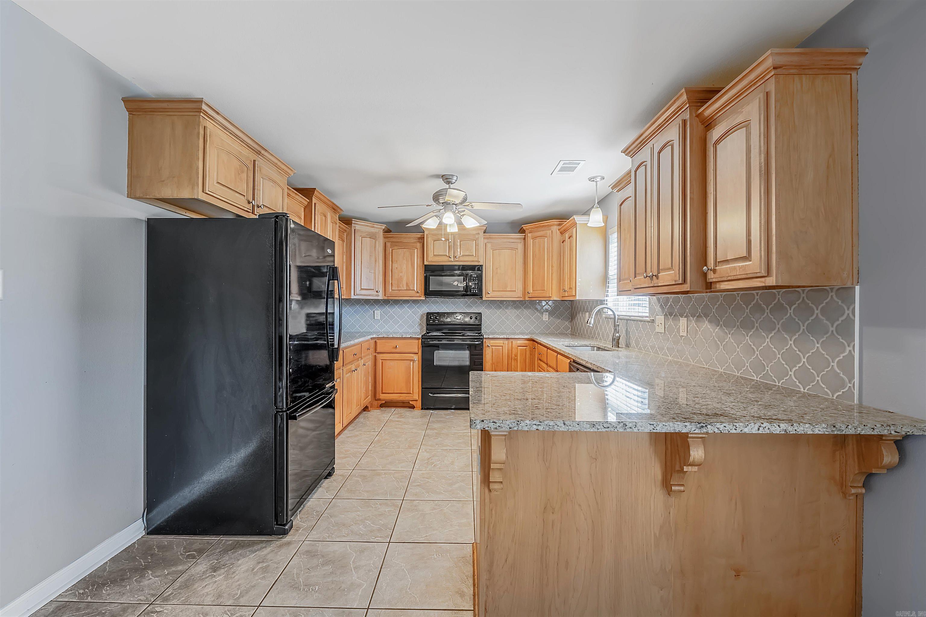2802 Roset Lane Property Photo 11