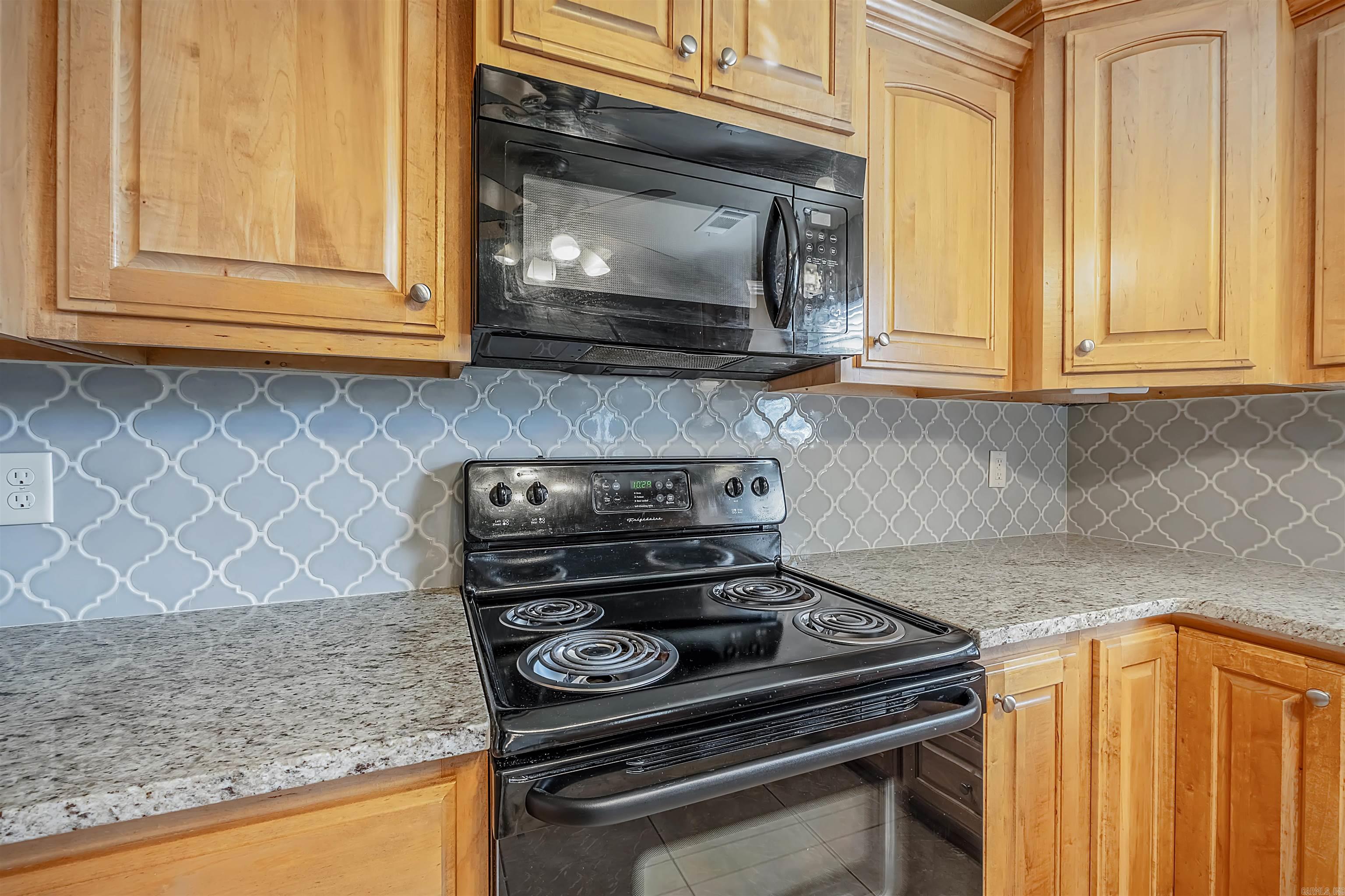 2802 Roset Lane Property Photo 14
