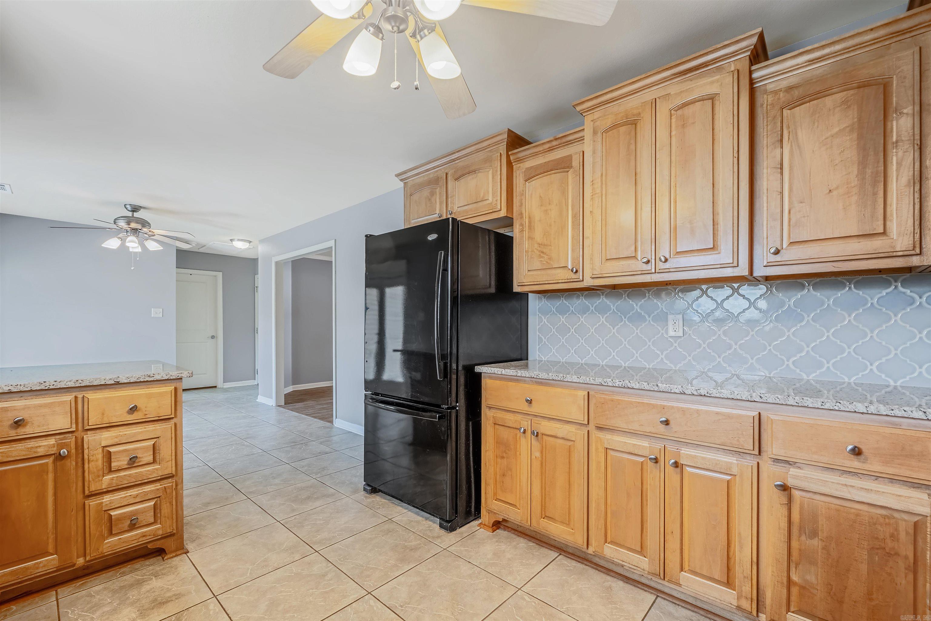 2802 Roset Lane Property Photo 16