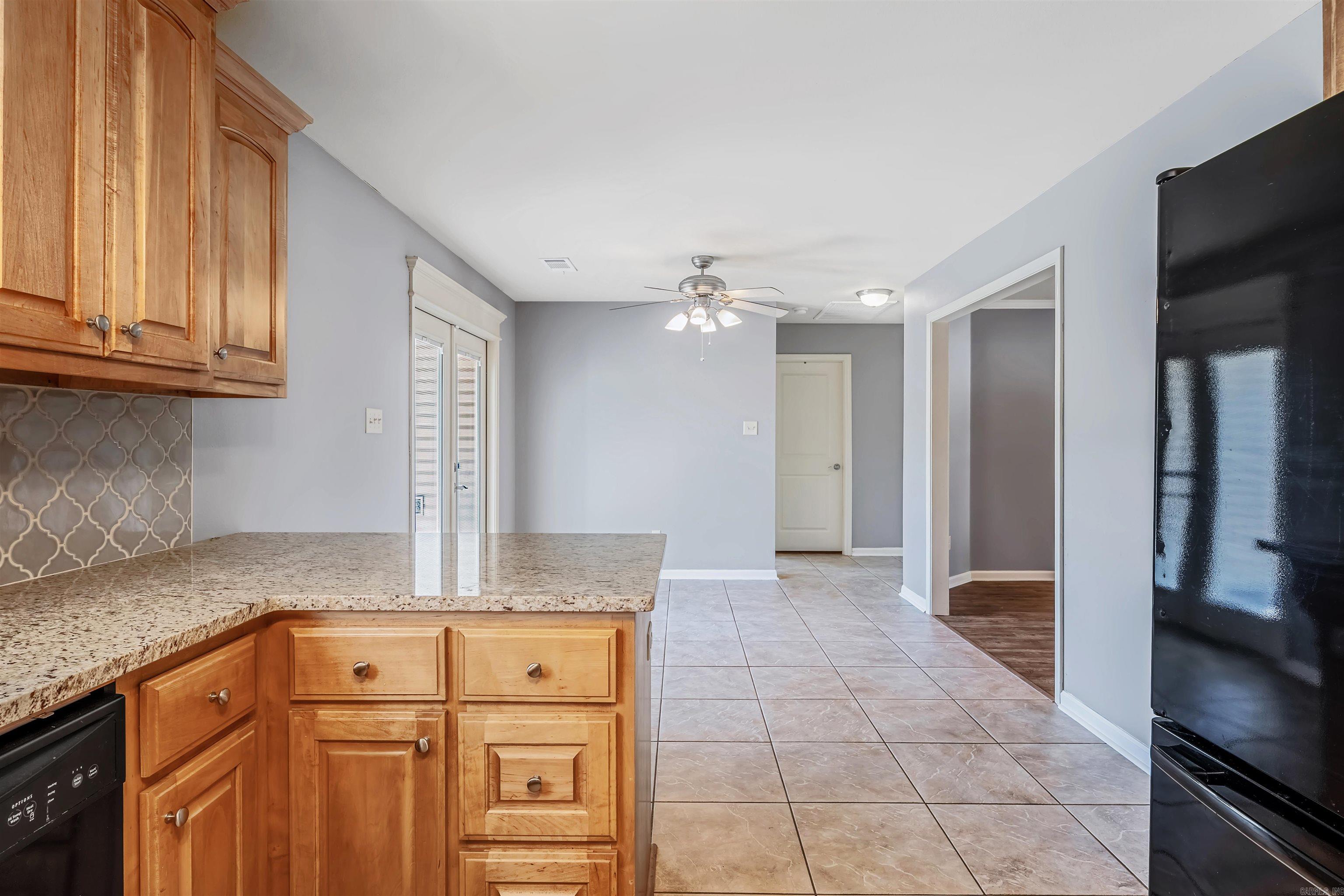 2802 Roset Lane Property Photo 17