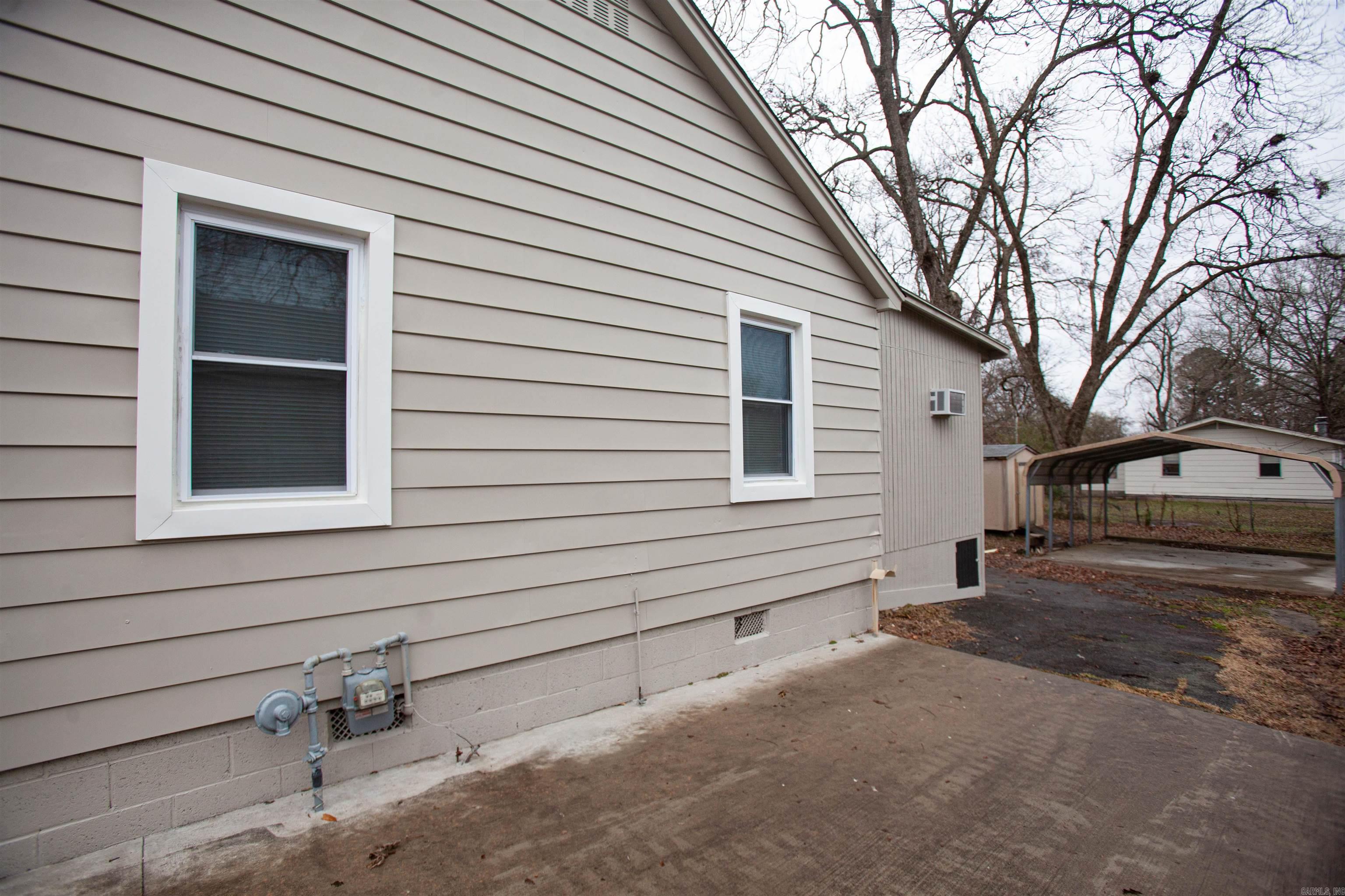 518 Pollock Street Property Photo 2