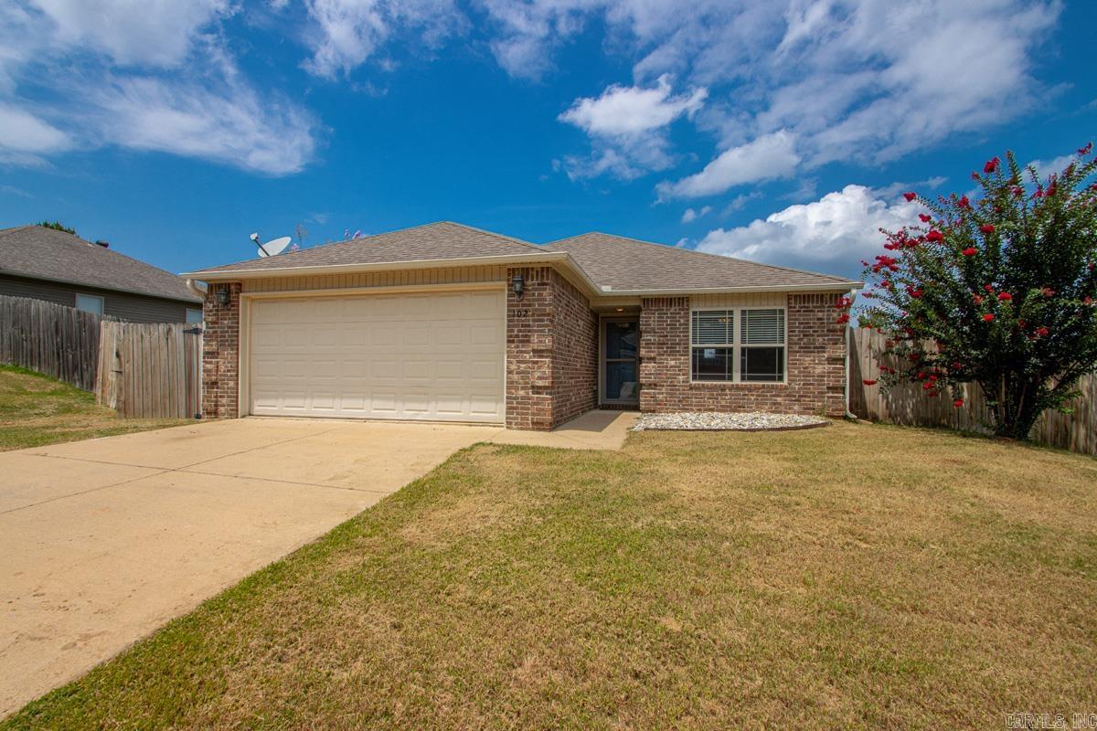 102 Riveria Cove Property Photo 3