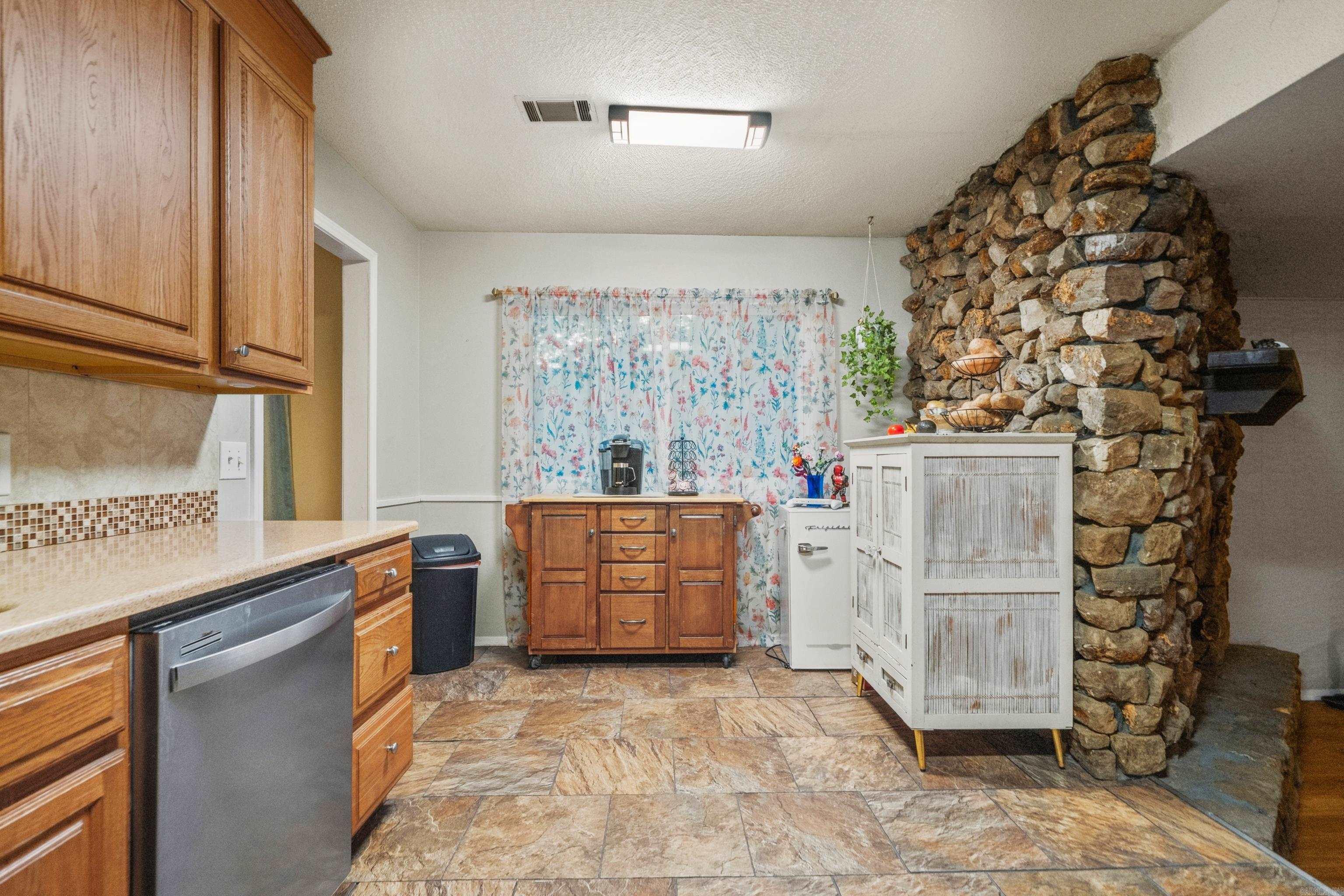 103 Southgate Street Property Photo 15