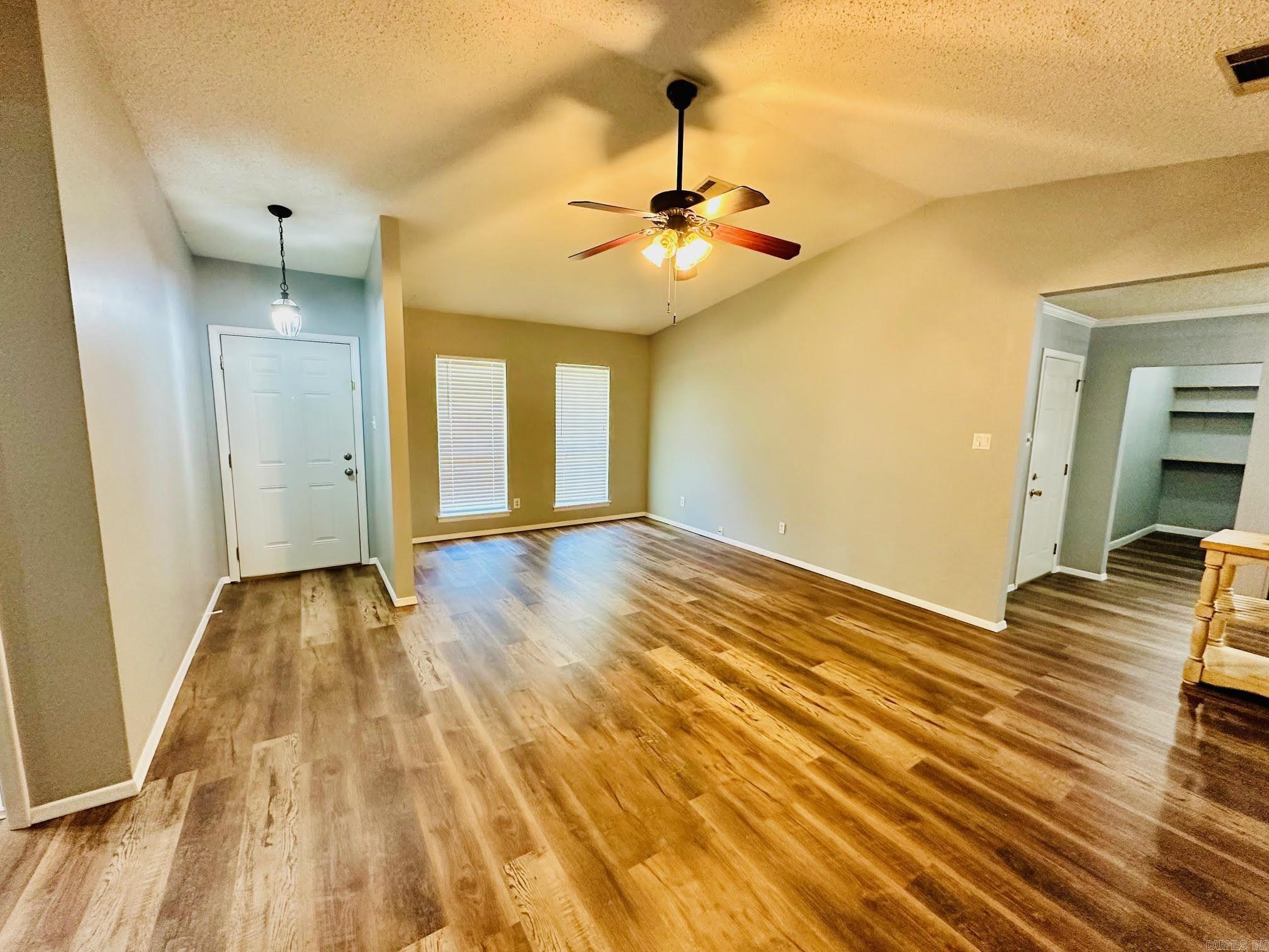 414 Newcomb Cove Property Photo 12