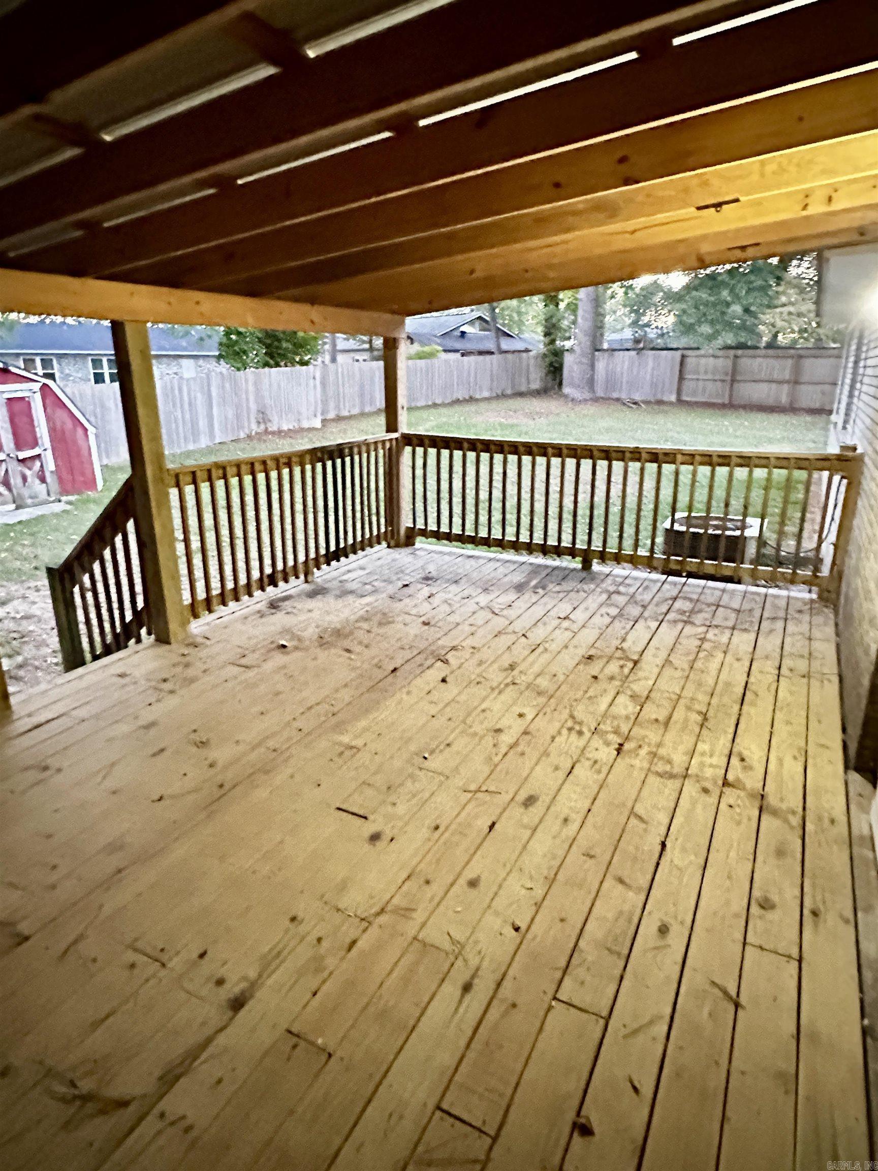 414 Newcomb Cove Property Photo 13
