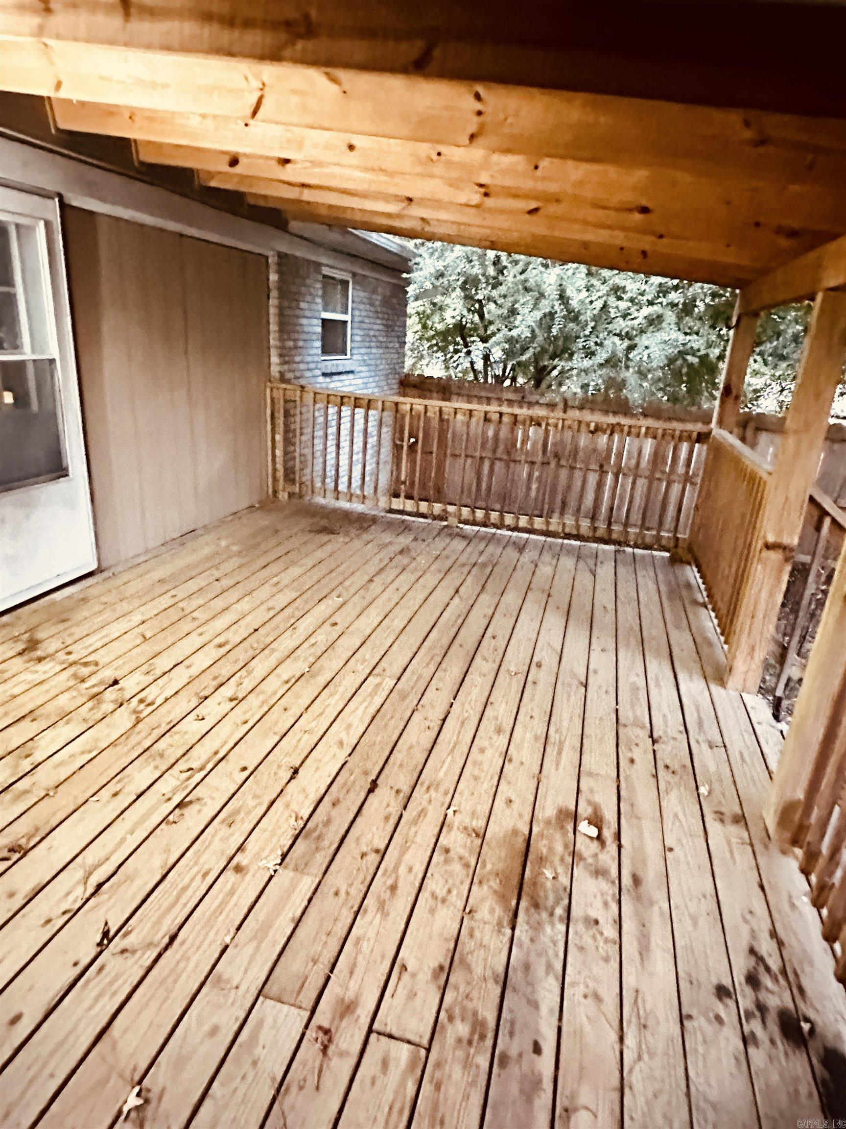 414 Newcomb Cove Property Photo 14