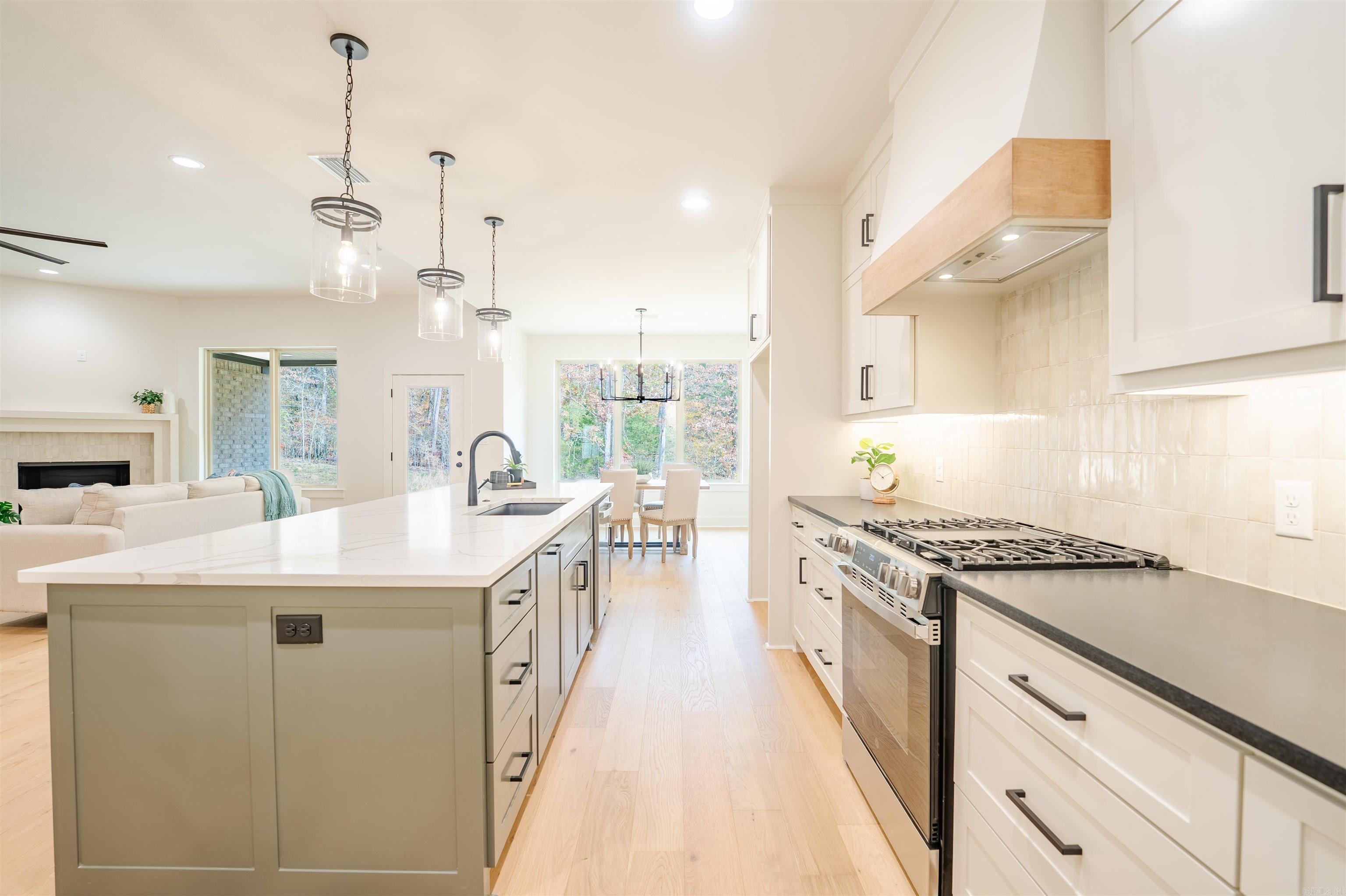 15116 Matterhorn Loop Property Photo 2