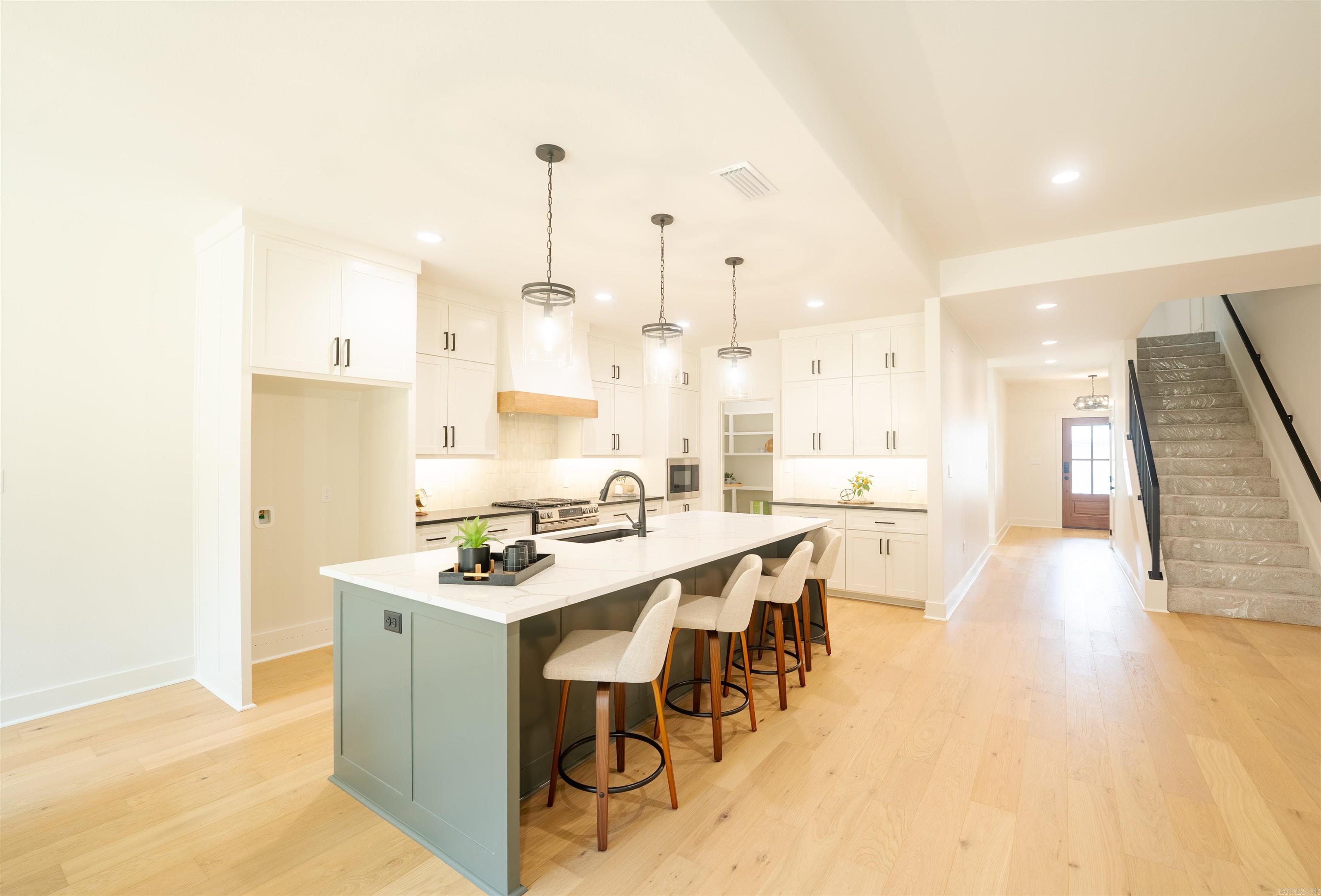15116 Matterhorn Loop Property Photo 3