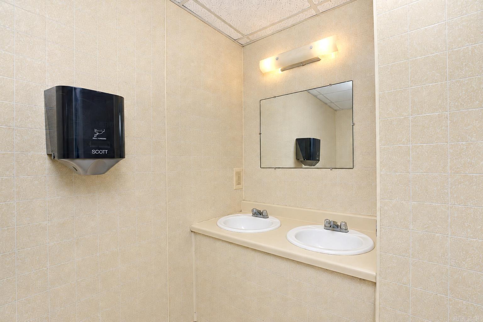 8869 Highway 79 South Property Photo 26