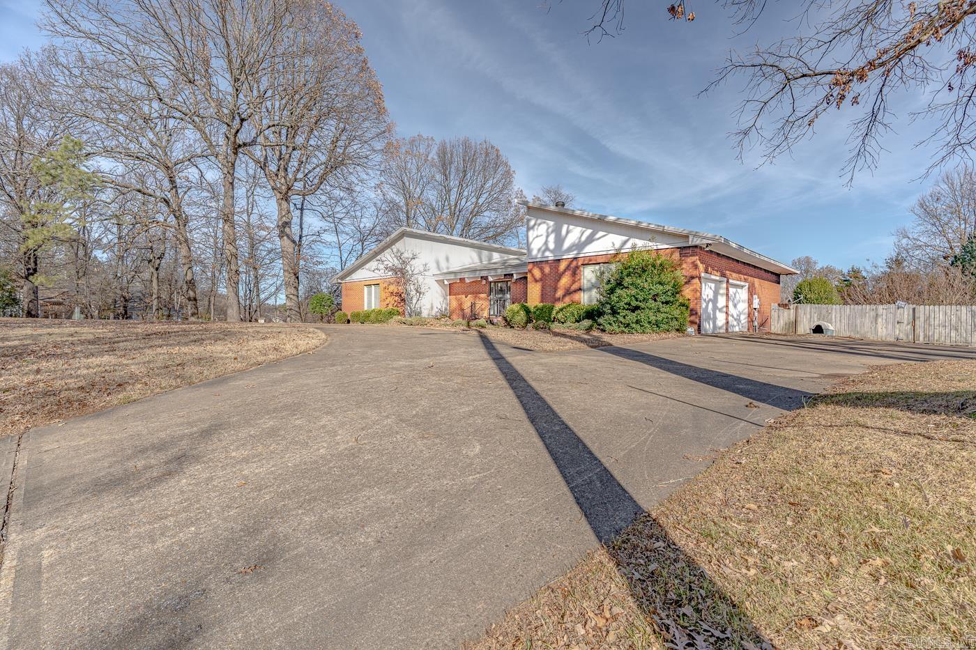 2806 Harrisburg Rd Property Photo 4