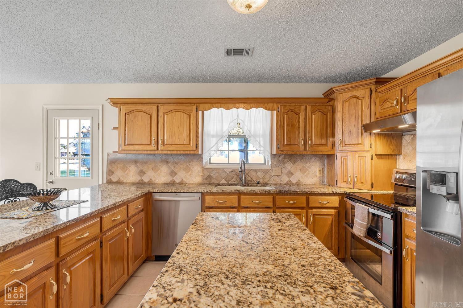123 Dennis Street Property Photo 8