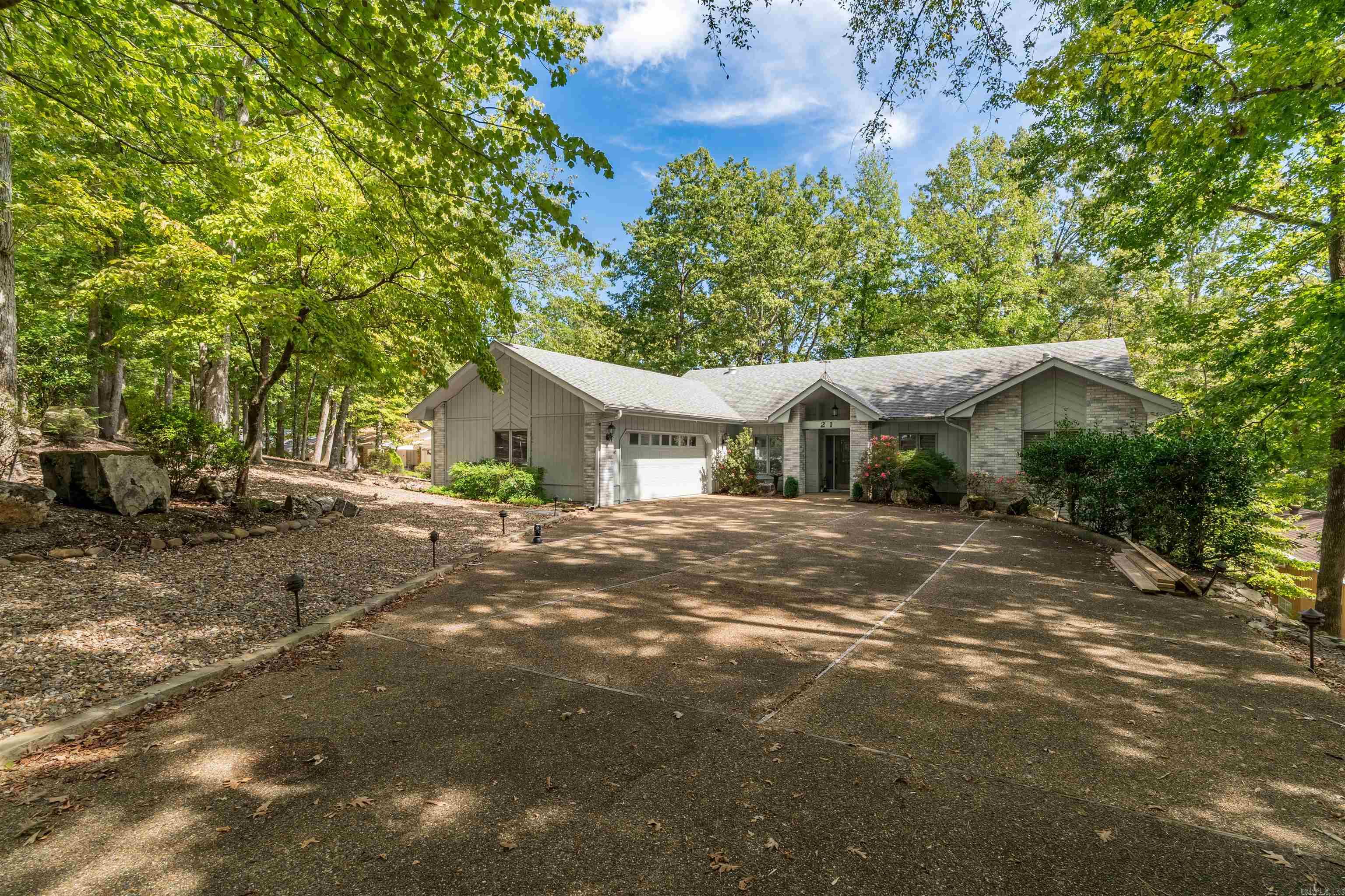 21 Costa Del Lago Ln Property Photo 3