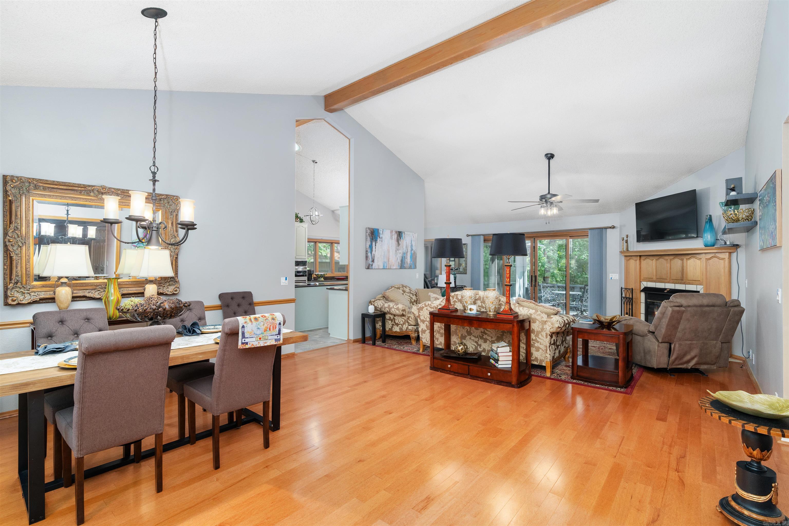 21 Costa Del Lago Ln Property Photo 5