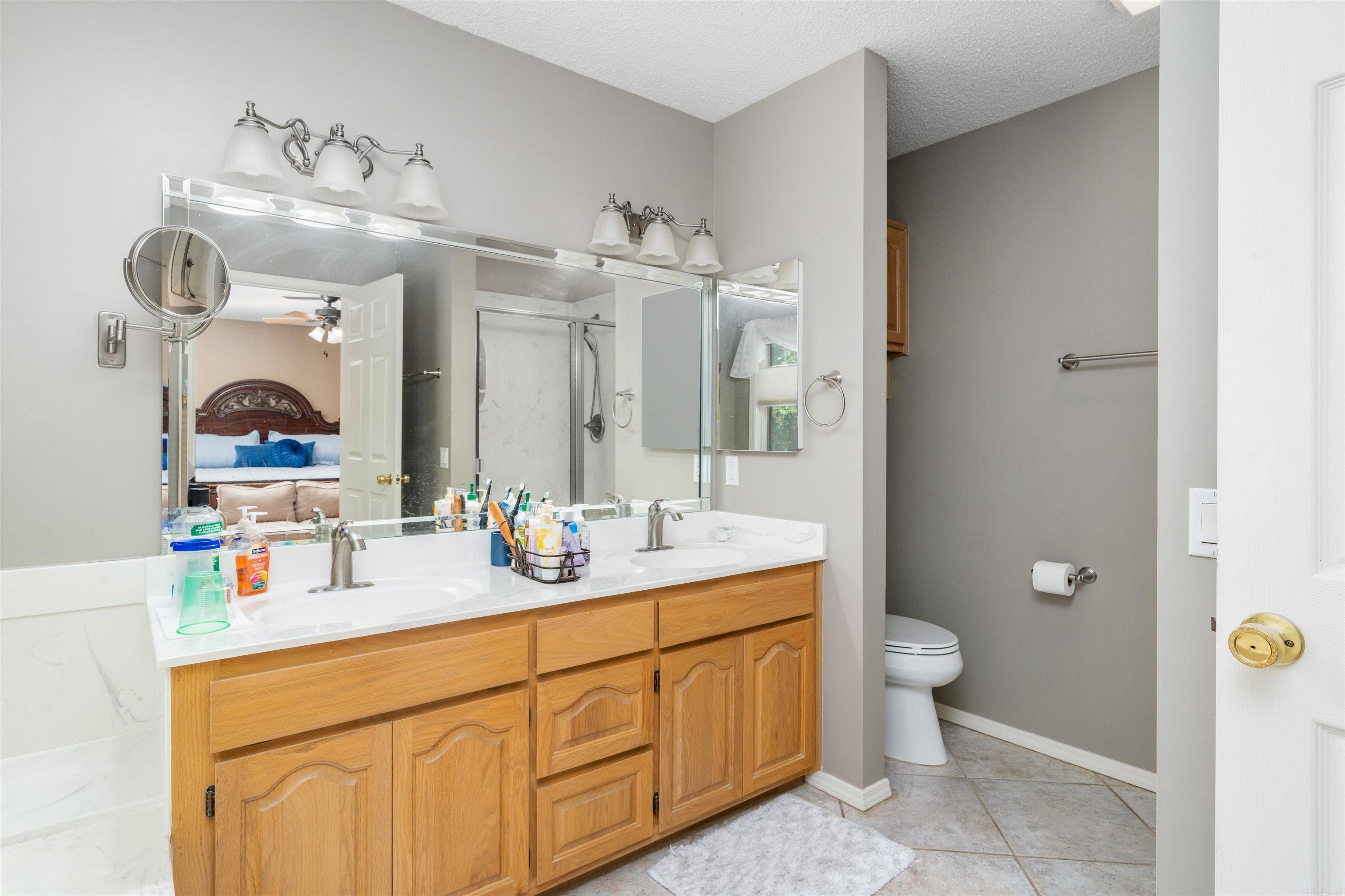 21 Costa Del Lago Ln Property Photo 18