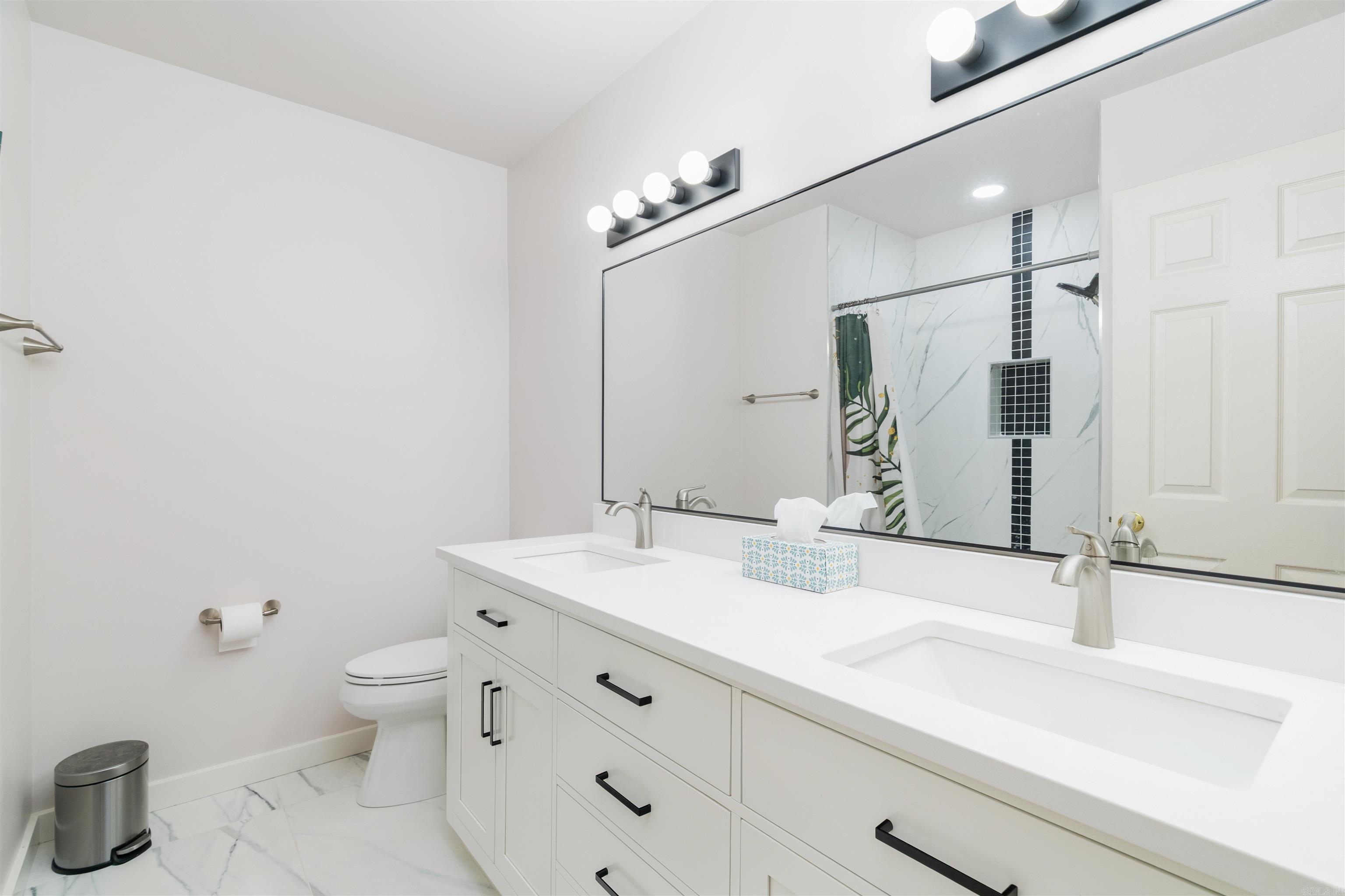 21 Costa Del Lago Ln Property Photo 23